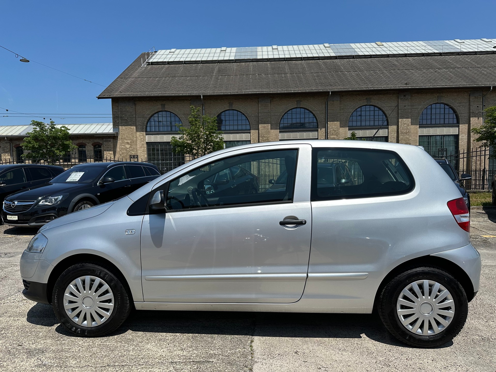 VW Fox 1.2-showroom-element-3
