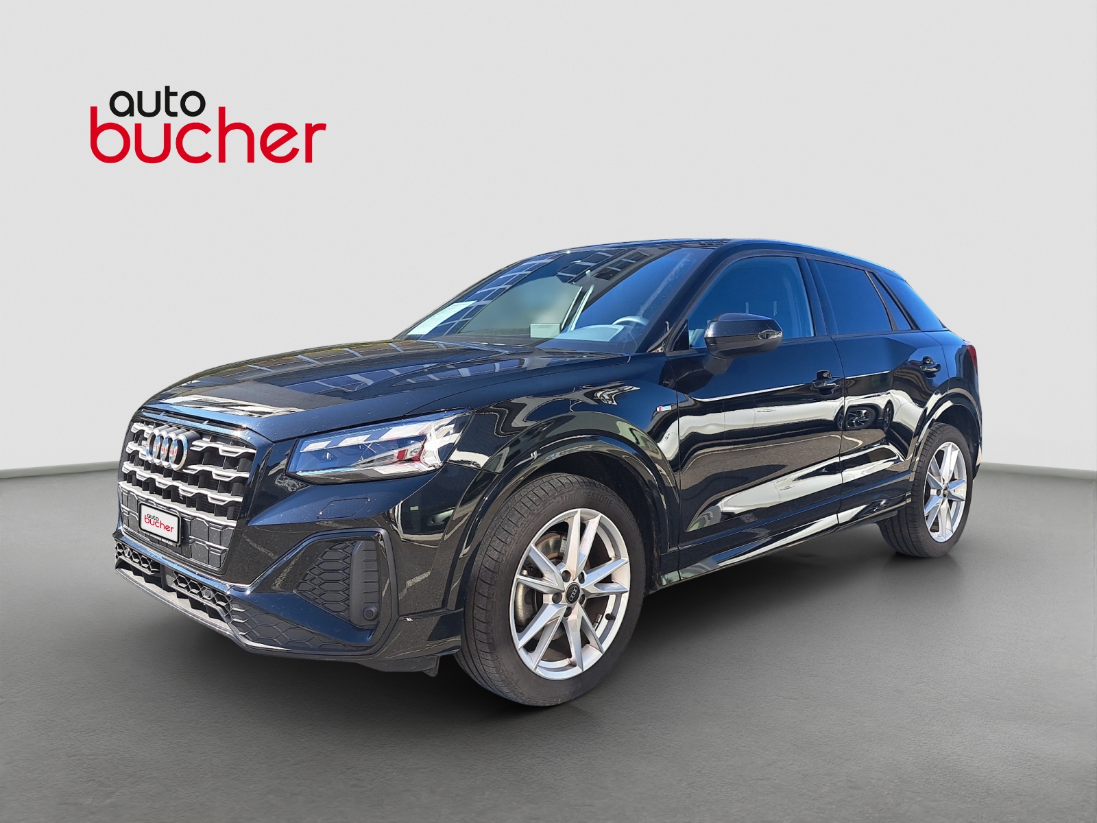 AUDI Q2 40 TFSI Attraction quattro S-tronic-showroom-element-1