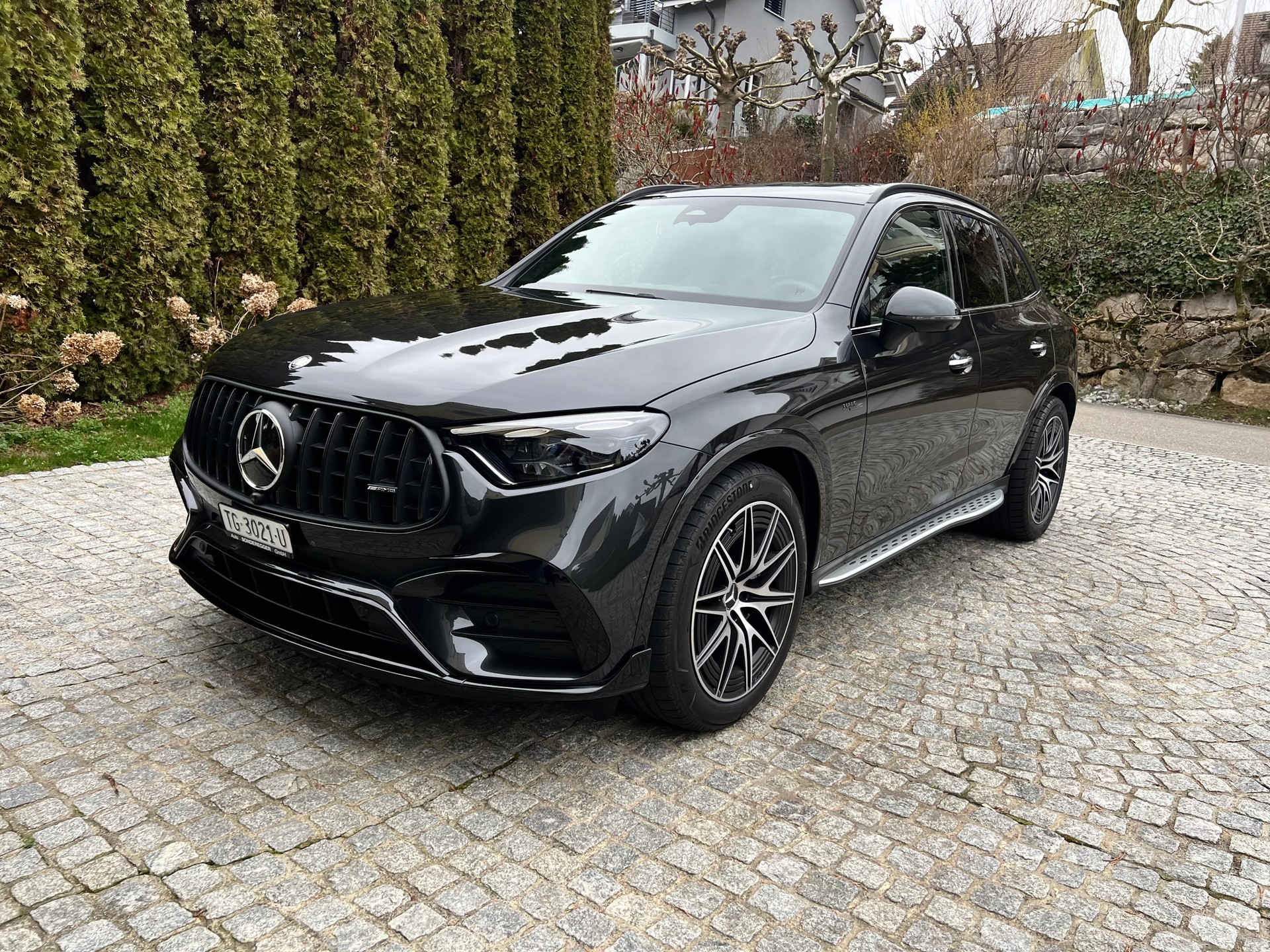 MERCEDES-BENZ GLC 43 AMG Executive Edition 4Matic 9G-Tronic-showroom-element-3