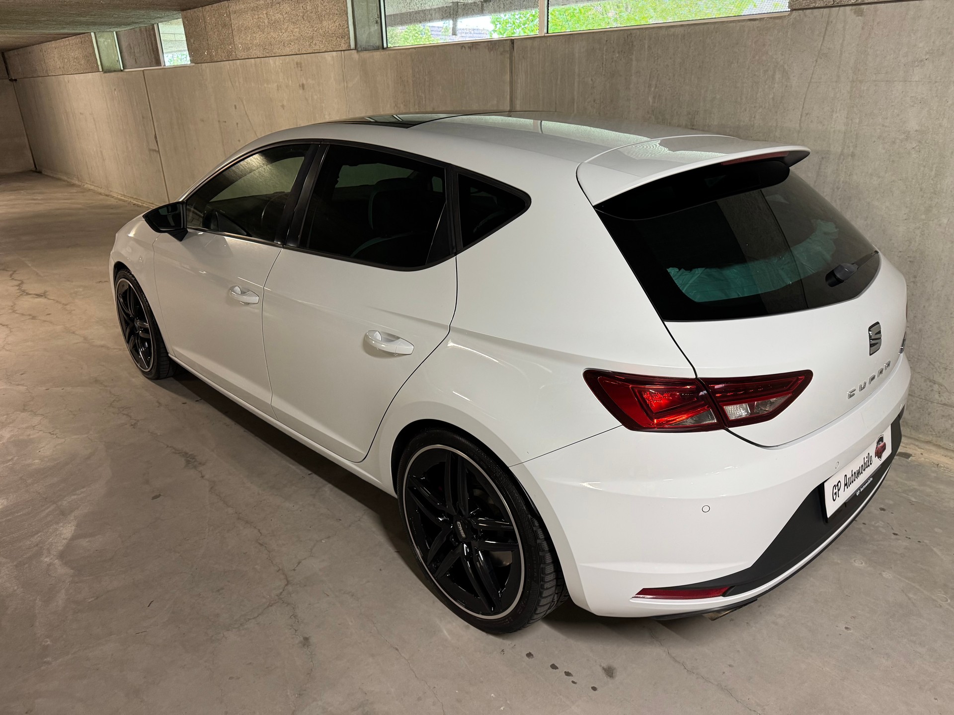 SEAT Leon 2.0 TSI Cupra 280 DSG-showroom-element-2