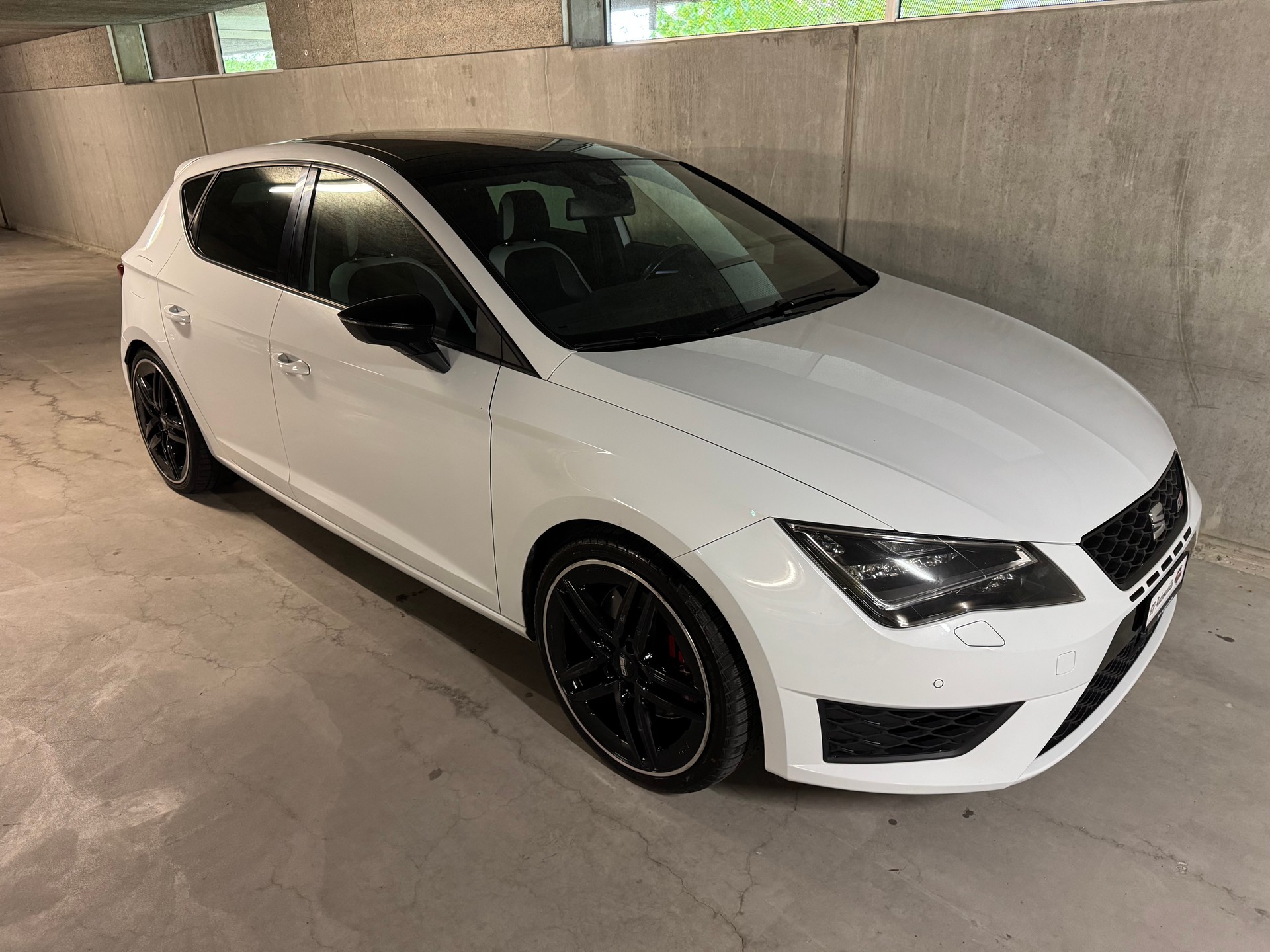 SEAT Leon 2.0 TSI Cupra 280 DSG-showroom-element-3