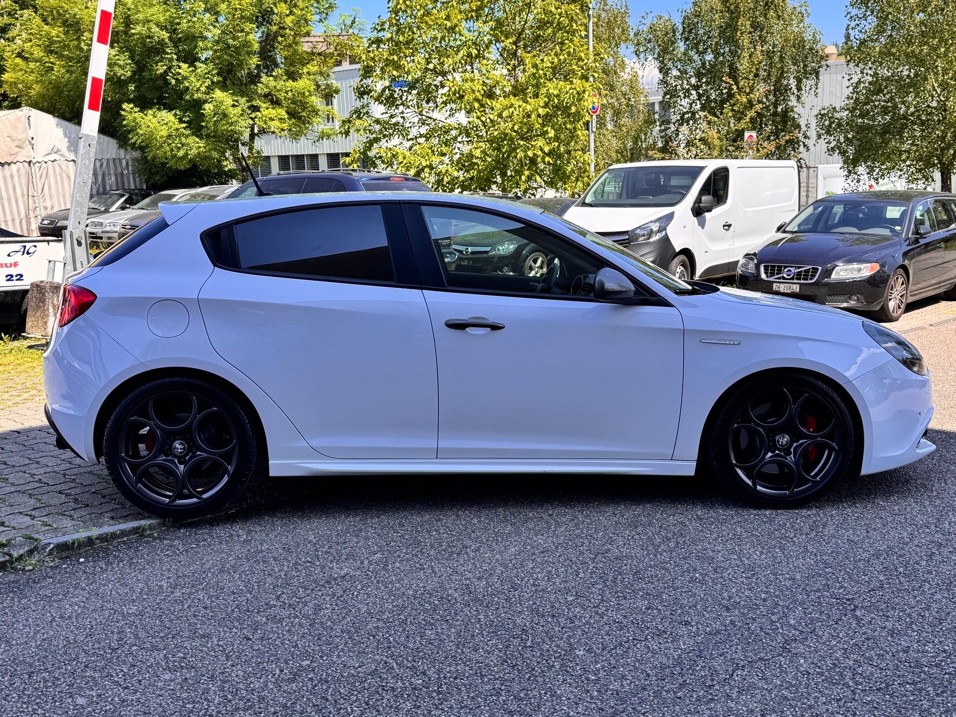 ALFA ROMEO Giulietta 1750 TBi Veloce TCT-showroom-element-1