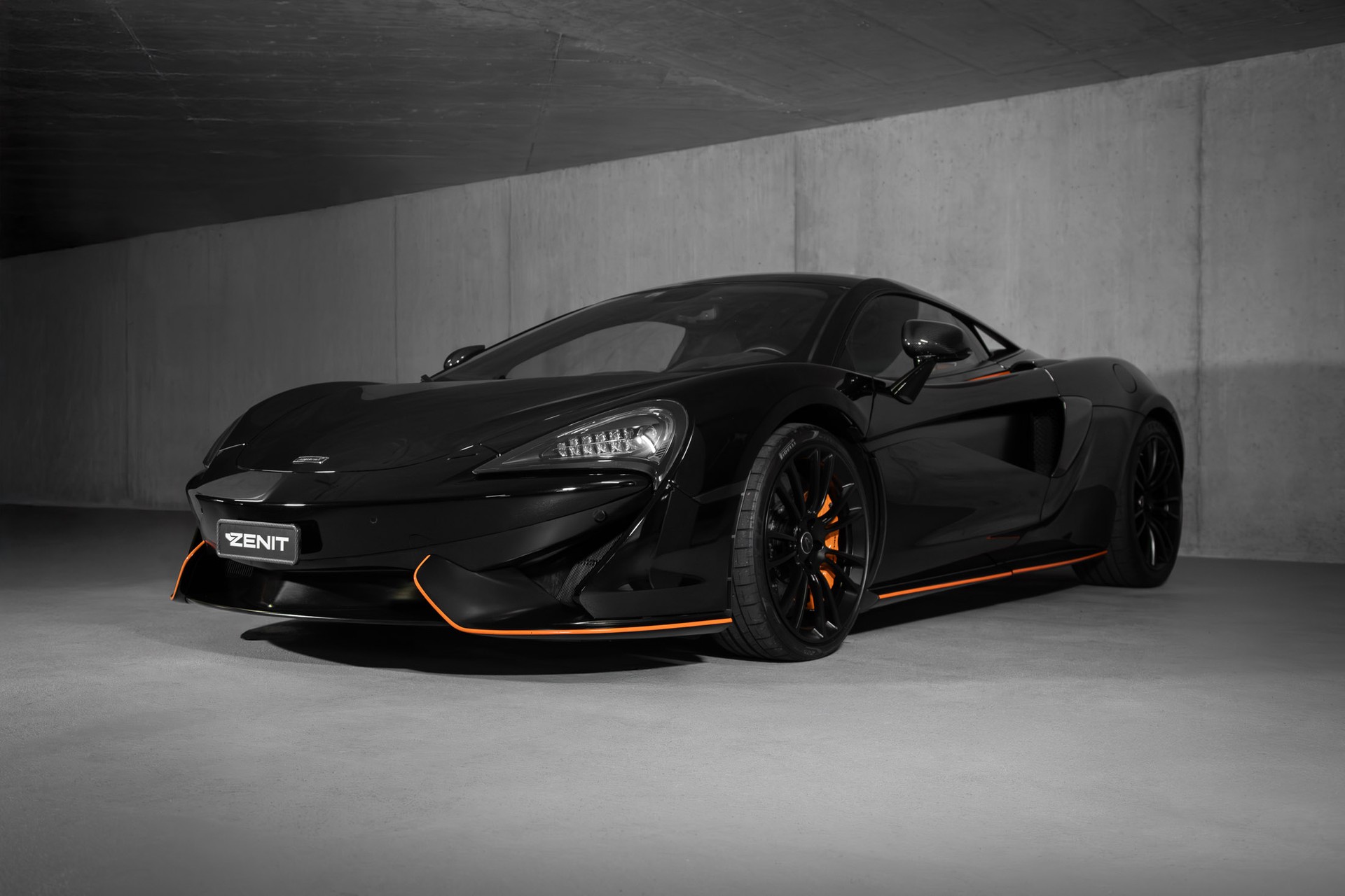 McLAREN 570S Coupé 3.8 V8 SSG-showroom-element-1