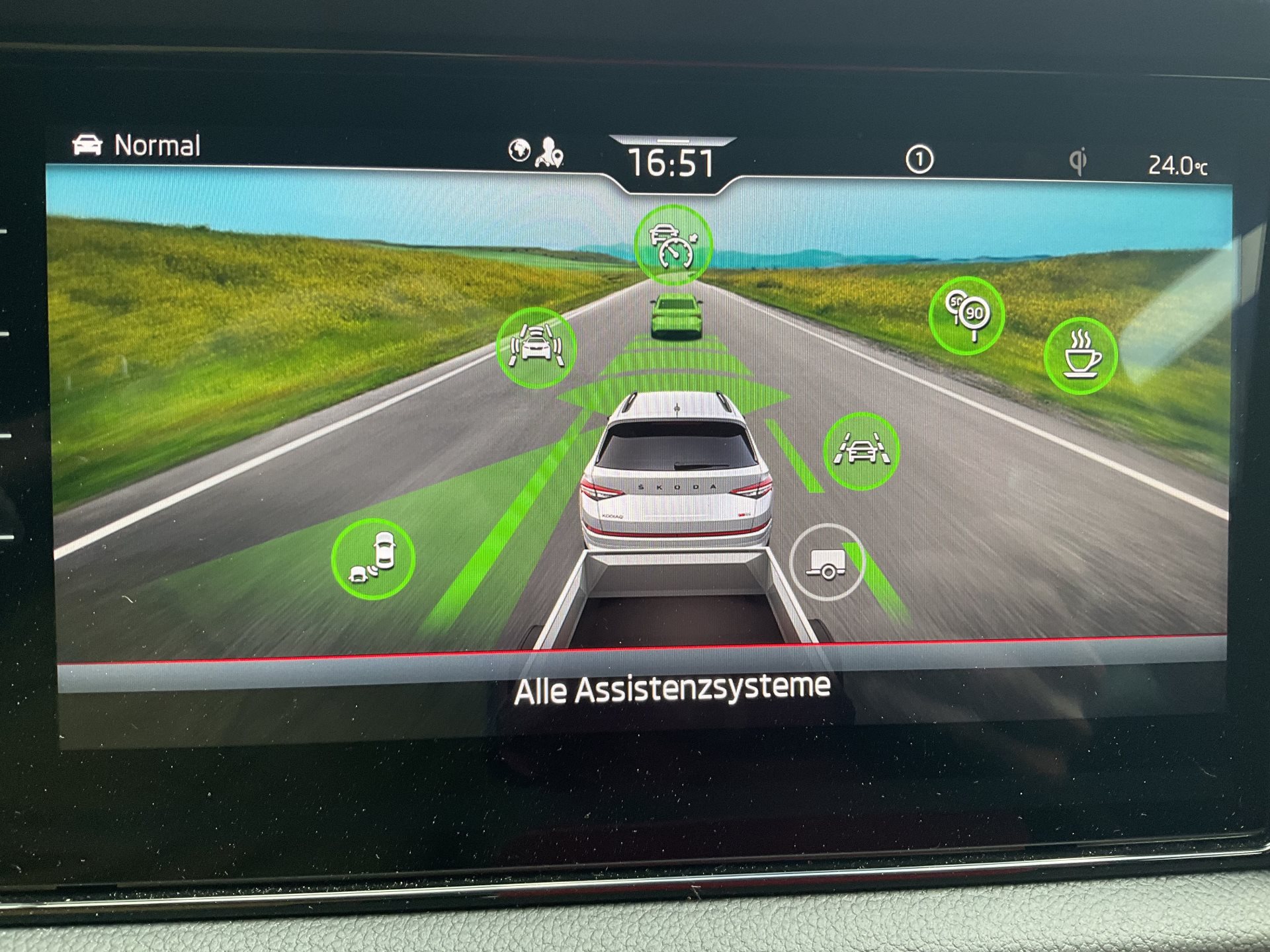 SKODA KODIAQ RS 4x4 *** Topausstattung mit nur 7'900km !! ***-image-21
