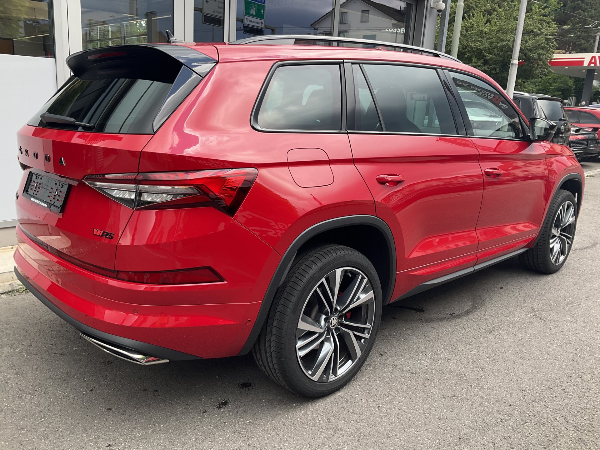 SKODA KODIAQ RS 4x4 *** Topausstattung mit nur 7'900km !! ***-showroom-element-3