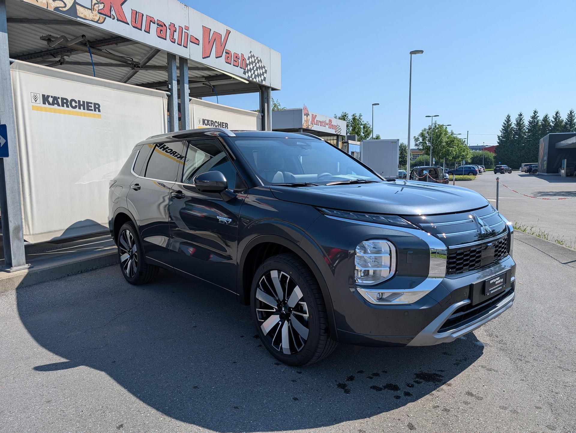 MITSUBISHI Outlander 2.4 PHEV Instyle 4x4 Edition-showroom-element-3