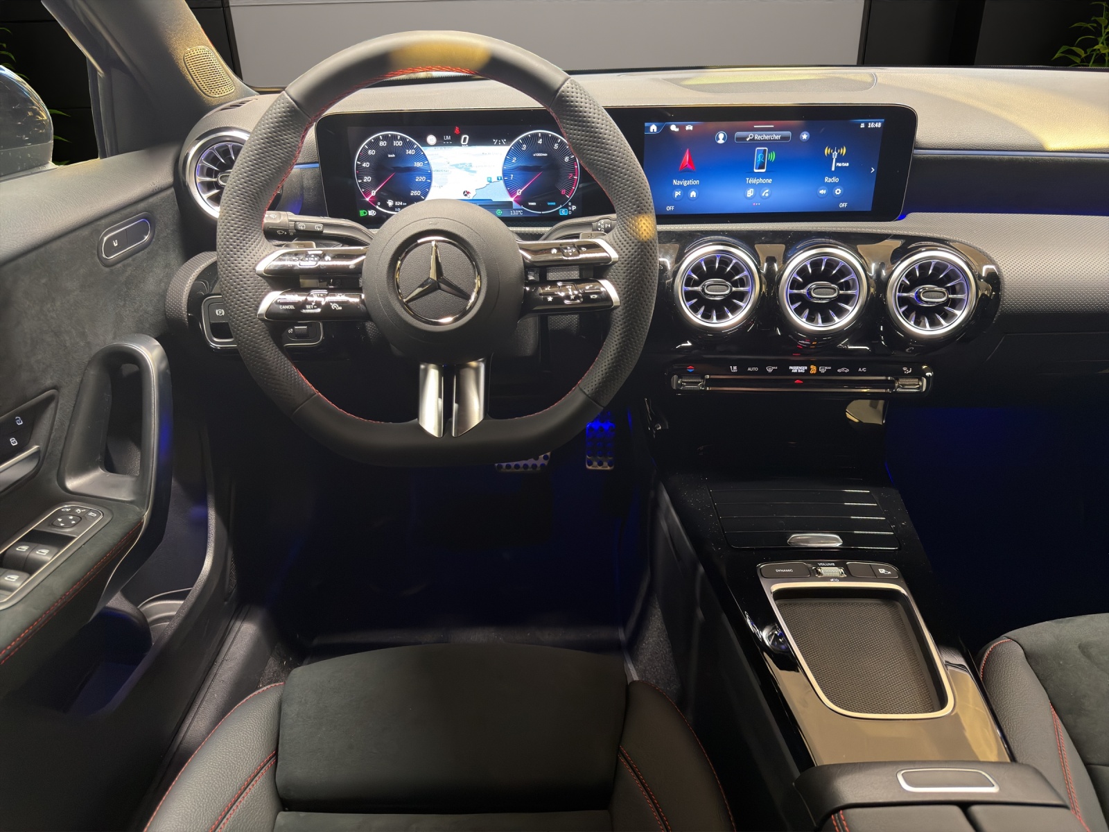 Image MERCEDES-BENZ A-220 A 220 4Matic 8G-DCT