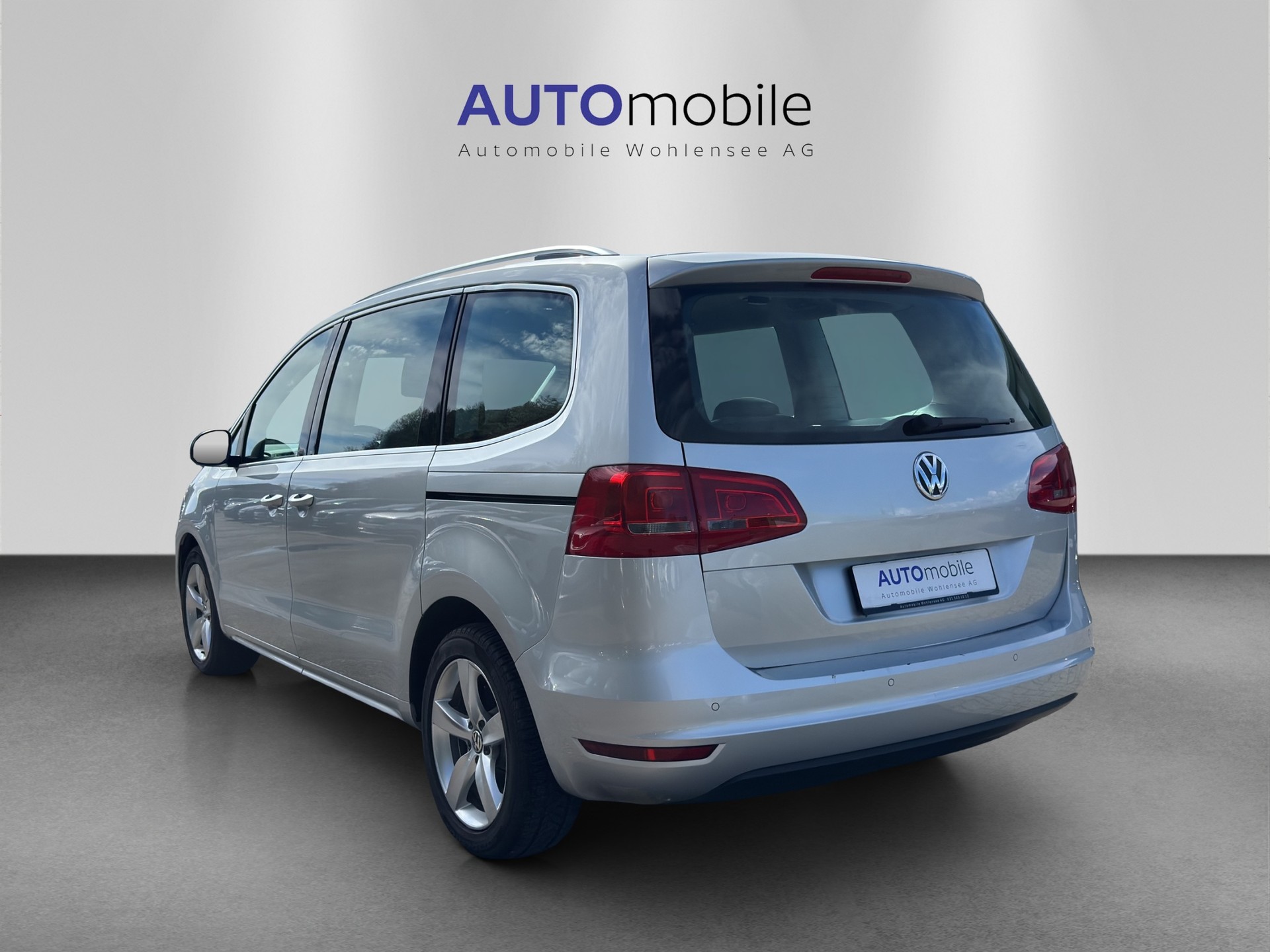 VW Sharan 2.0 TDI BlueMotion Technology Highline DSG-image-4