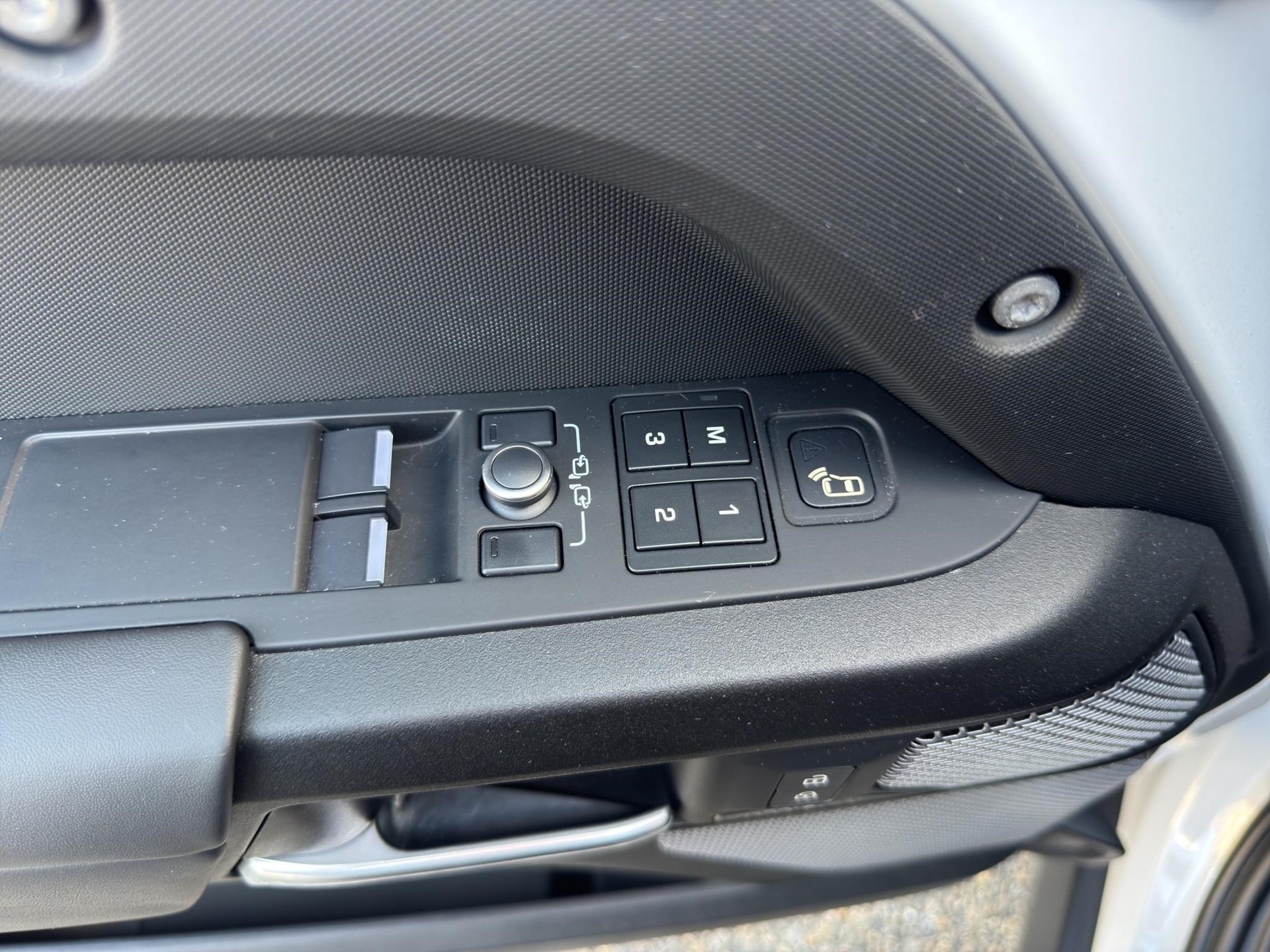 LAND ROVER Defender 90 5.0 V8 SC-image-20