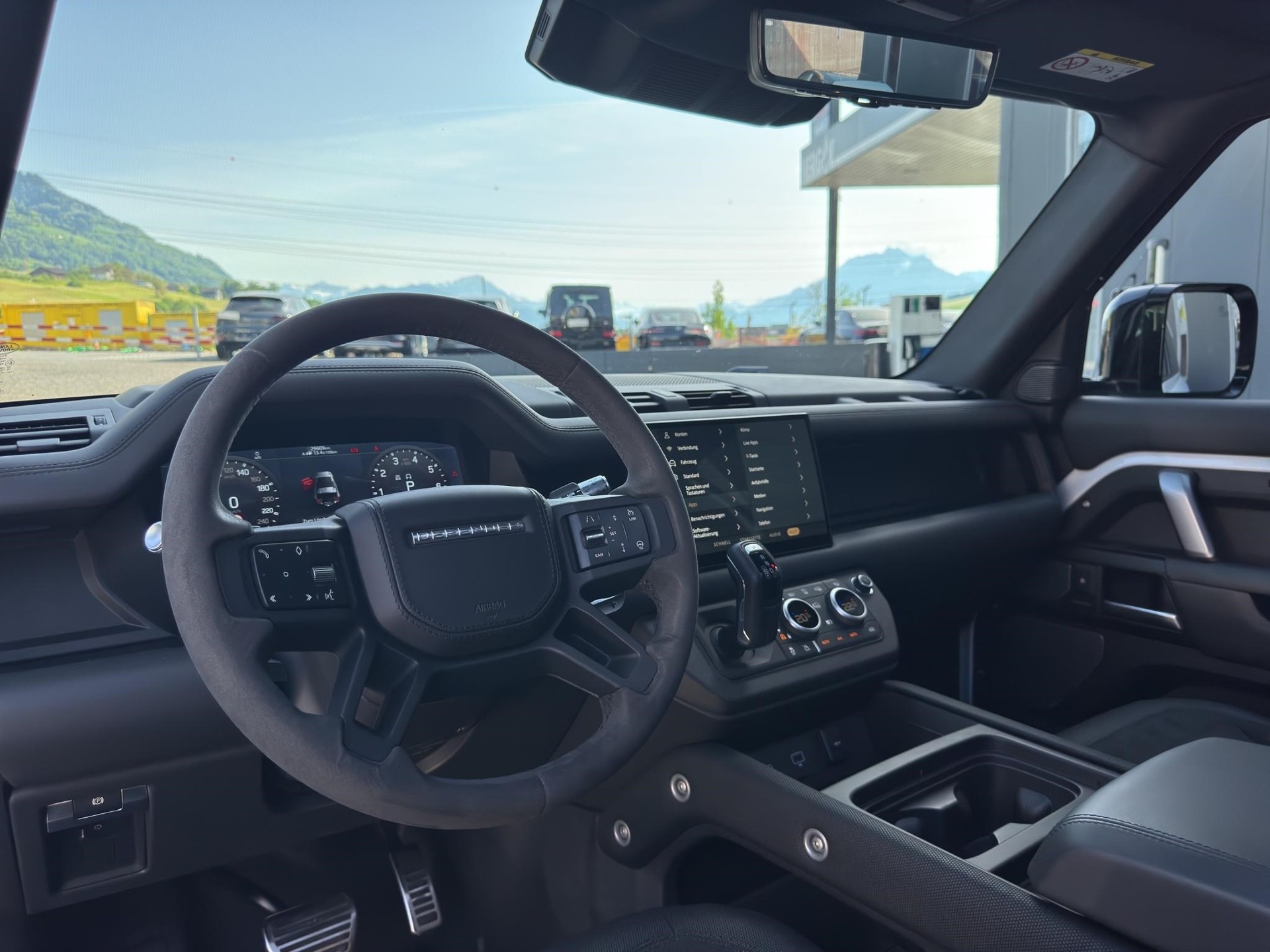 LAND ROVER Defender 90 5.0 V8 SC-image-22