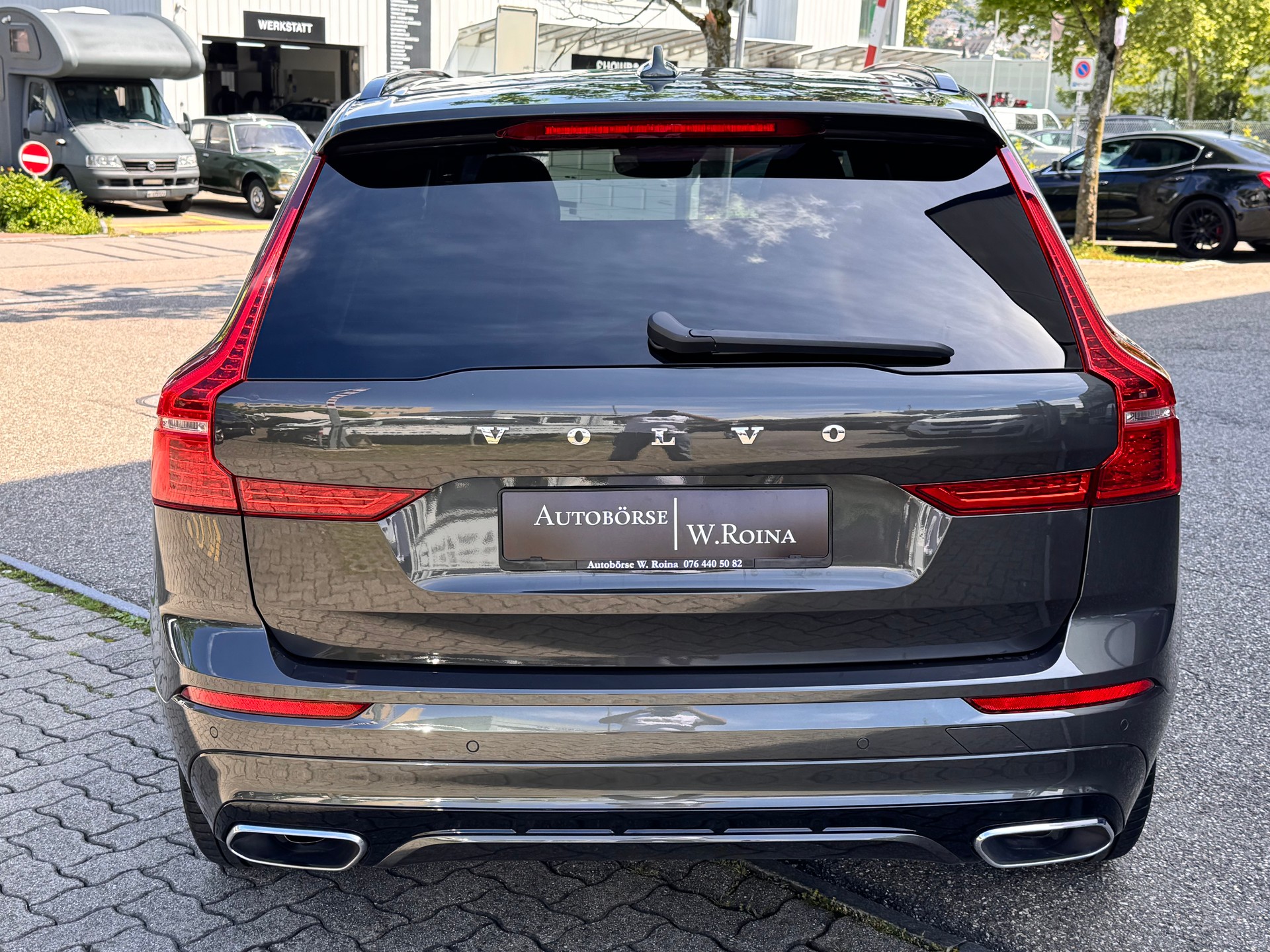 VOLVO XC60 T8 eAWD R-Design Geartronic-showroom-element-3