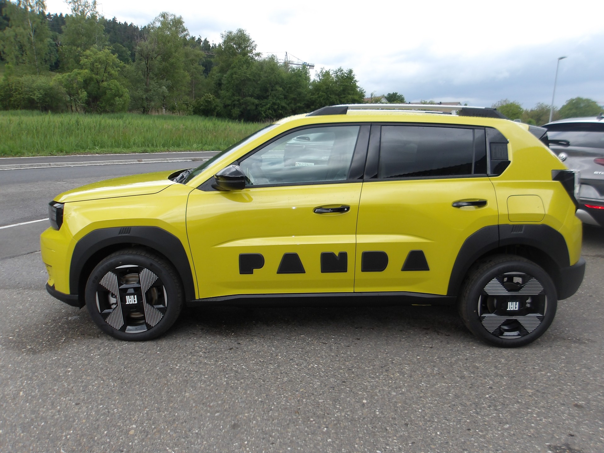 FIAT Grande Panda Elektro La Prima-image-1