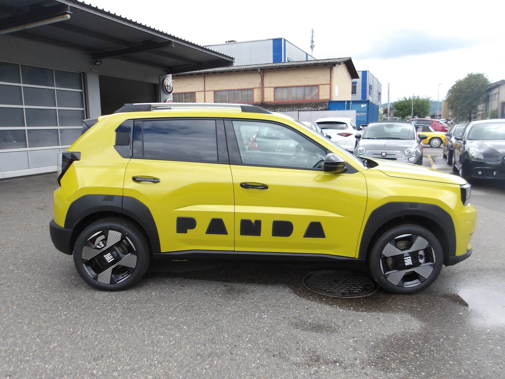 FIAT Grande Panda Elektro La Prima-image-5