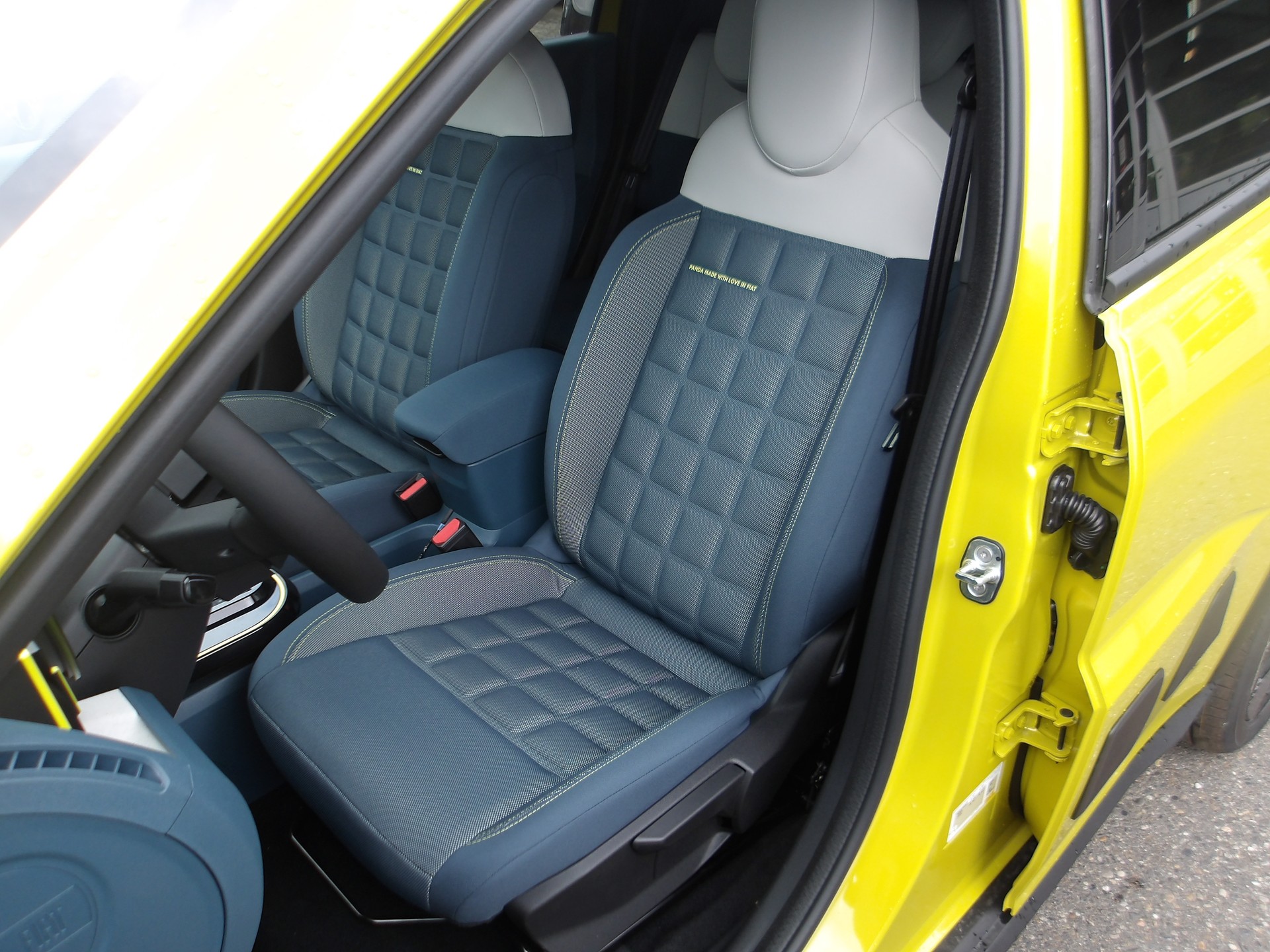 FIAT Grande Panda Elektro La Prima-image-8