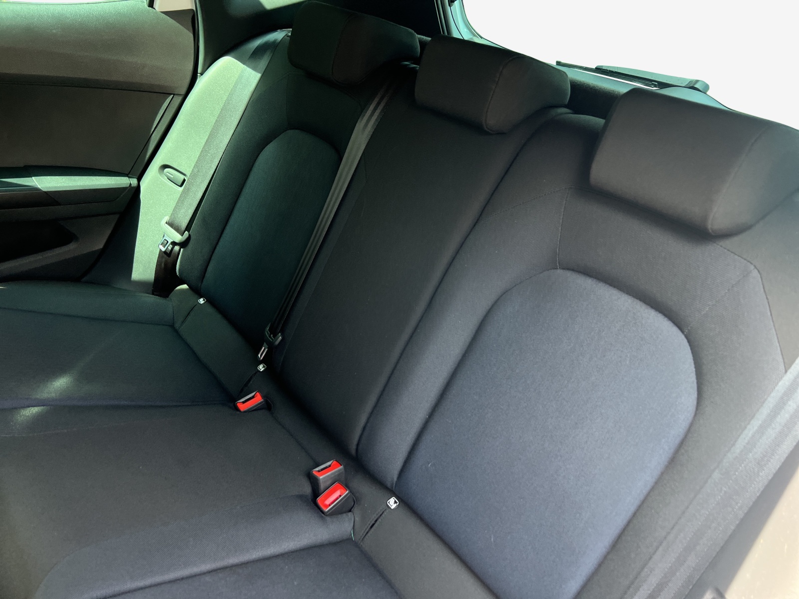 SEAT Arona 1.5 Eco TSI FR DSG-image-11