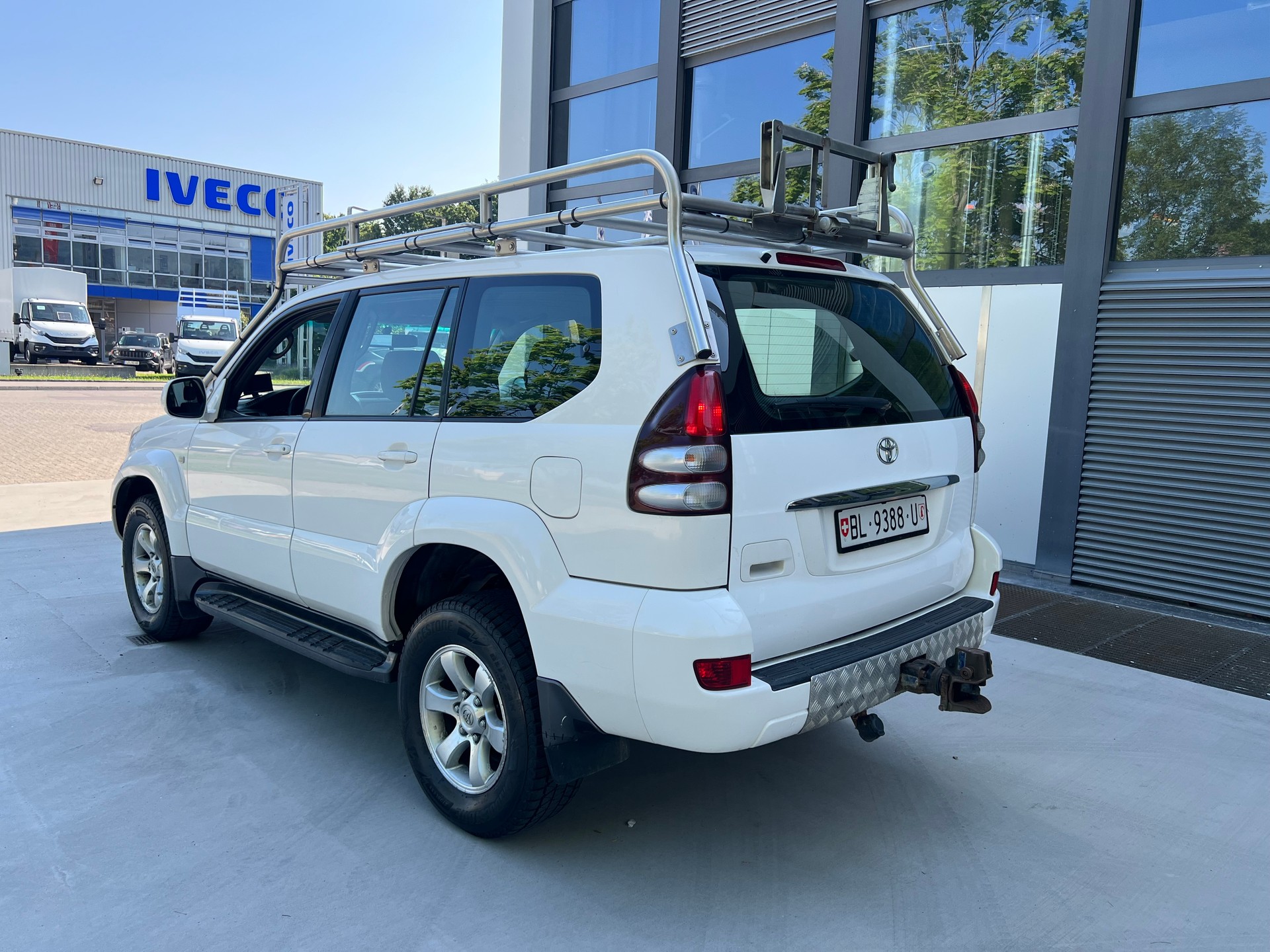 TOYOTA Land Cruiser 4.0 V6 Linea Luna-showroom-element-2