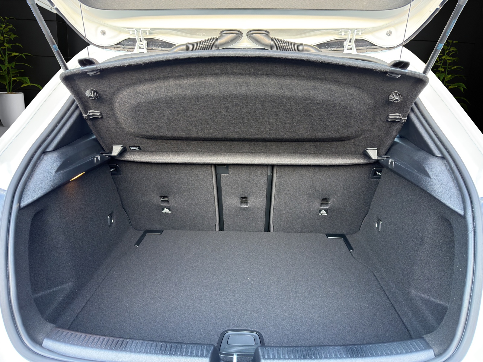 Image MERCEDES-BENZ A-200 A 200 Night Star 7G-DCT