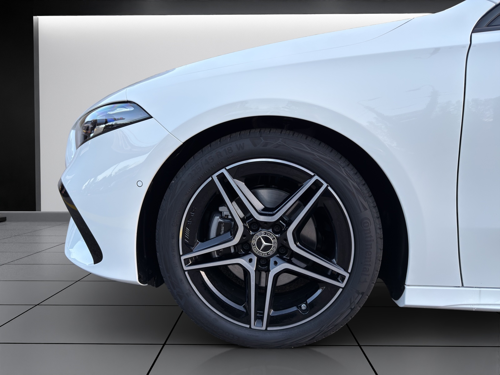 Image MERCEDES-BENZ A-200 A 200 Night Star 7G-DCT