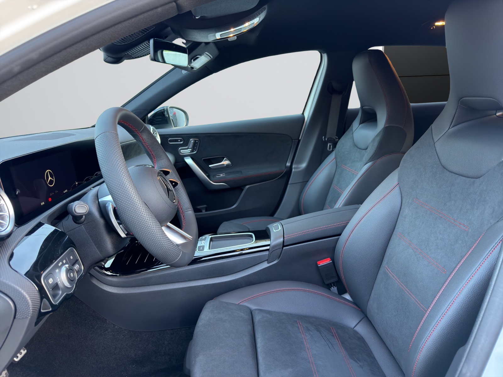 Image MERCEDES-BENZ A-200 A 200 Night Star 7G-DCT