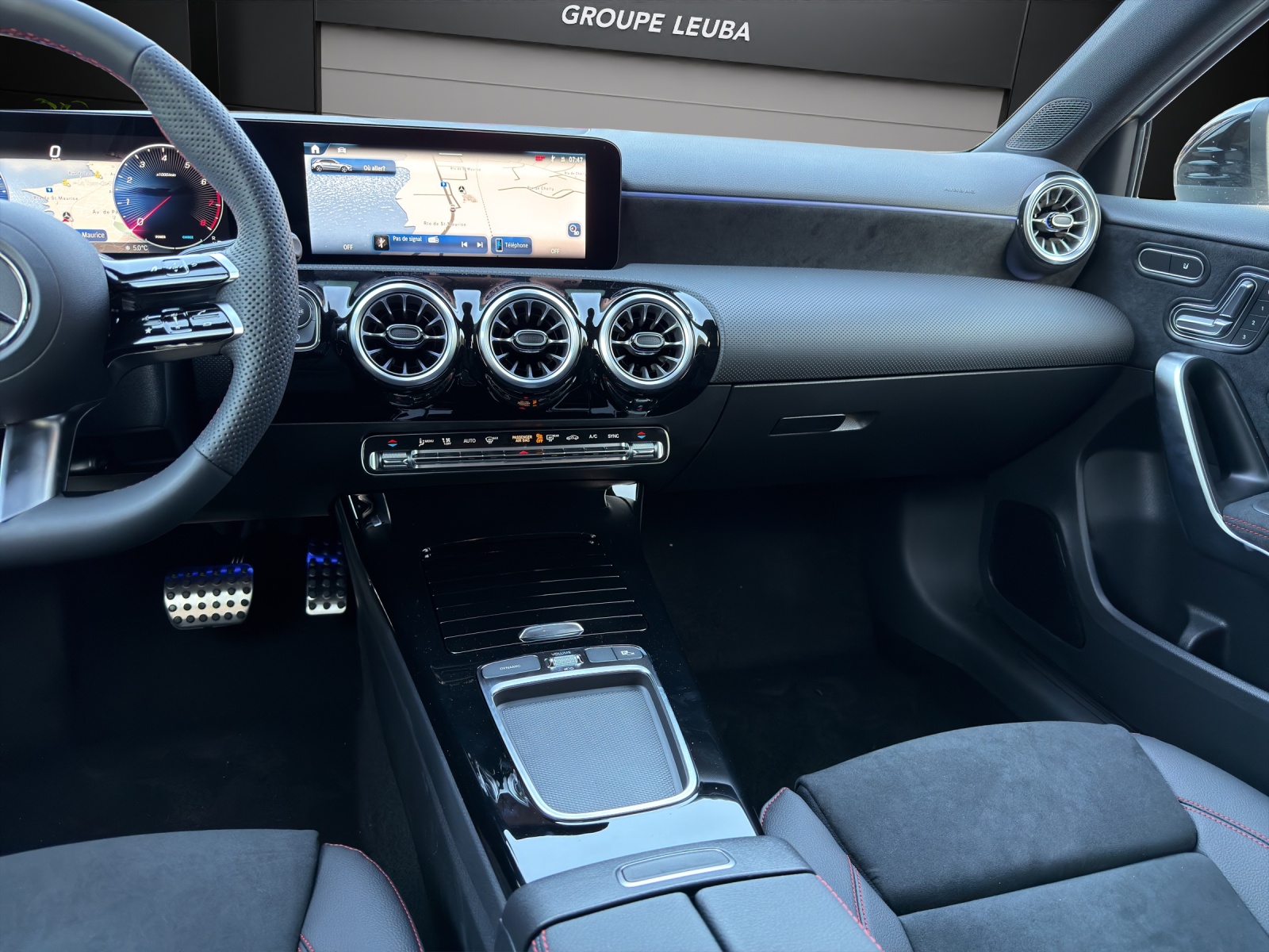 Image MERCEDES-BENZ A-200 A 200 Night Star 7G-DCT