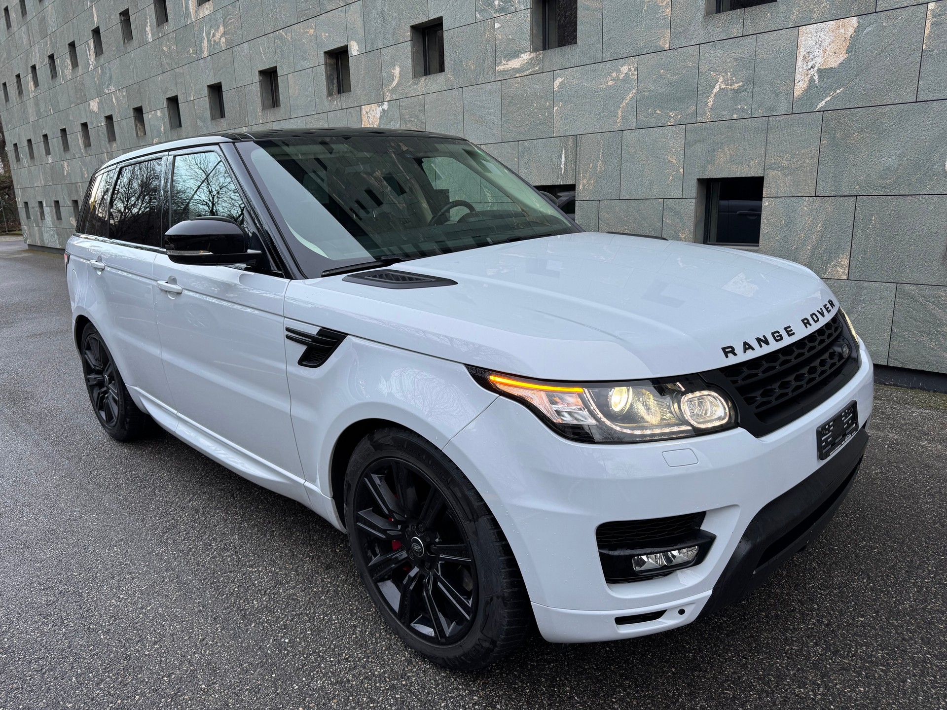 LAND ROVER Range Rover Sport 3.0 SDV6 HSE Dynamic Automatic