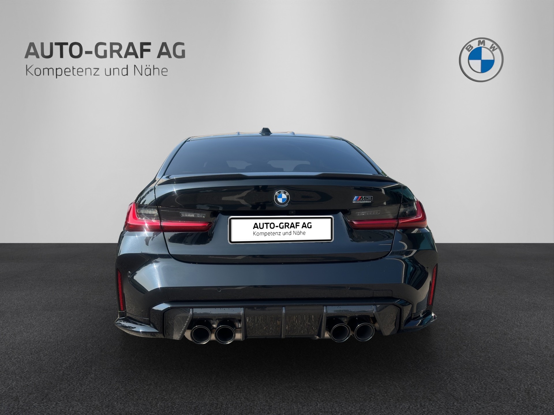 BMW M3 Competition M xDrive-showroom-element-3