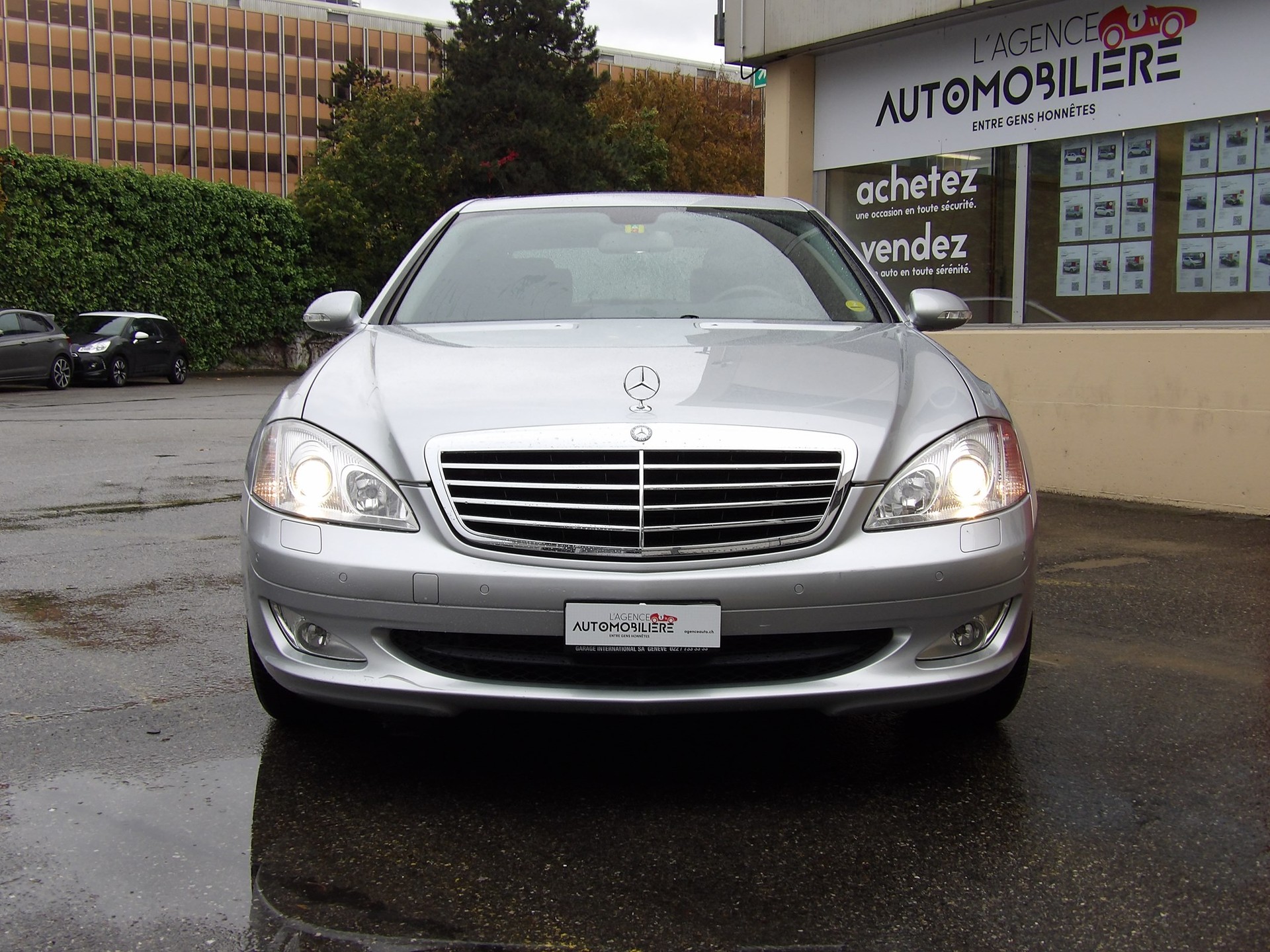 MERCEDES-BENZ S 350 7G-Tronic-showroom-element-1