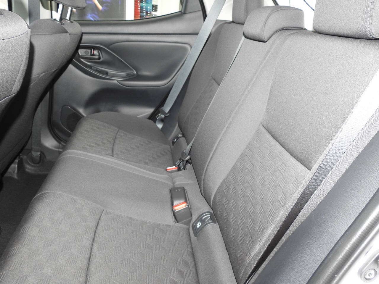 MAZDA 2 1.5 Hybrid Centre-Line-image-11