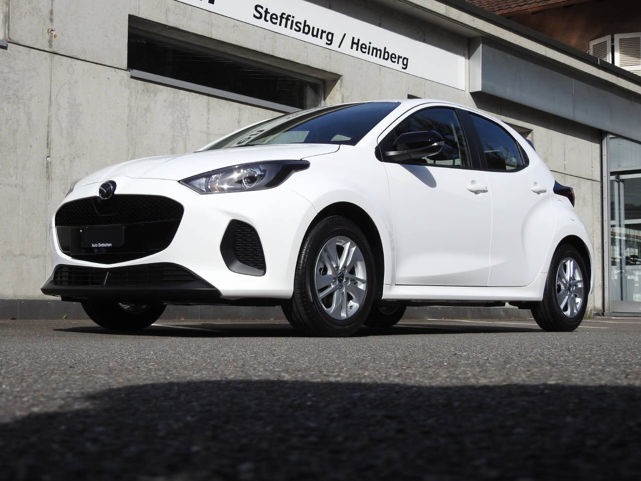 MAZDA 2 1.5 Hybrid Centre-Line-image-4