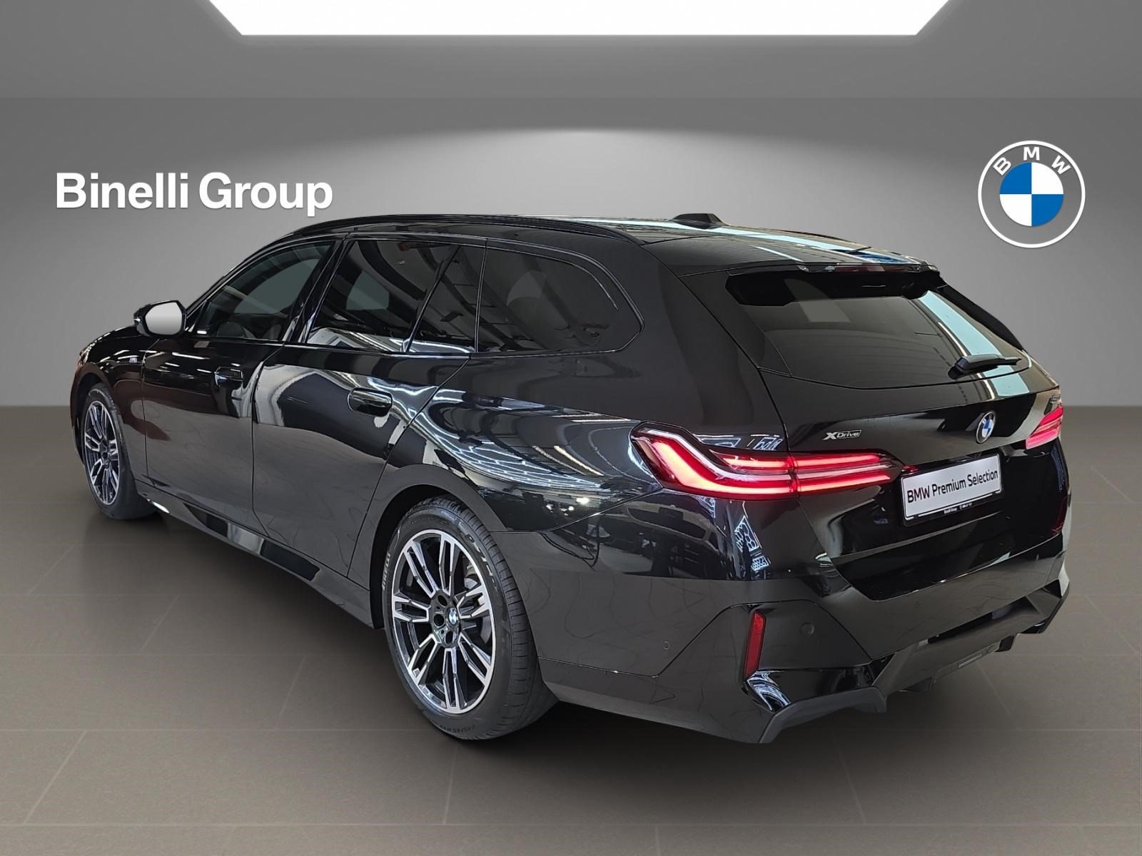 BMW 520d xDrive Touring M Sport-showroom-element-2