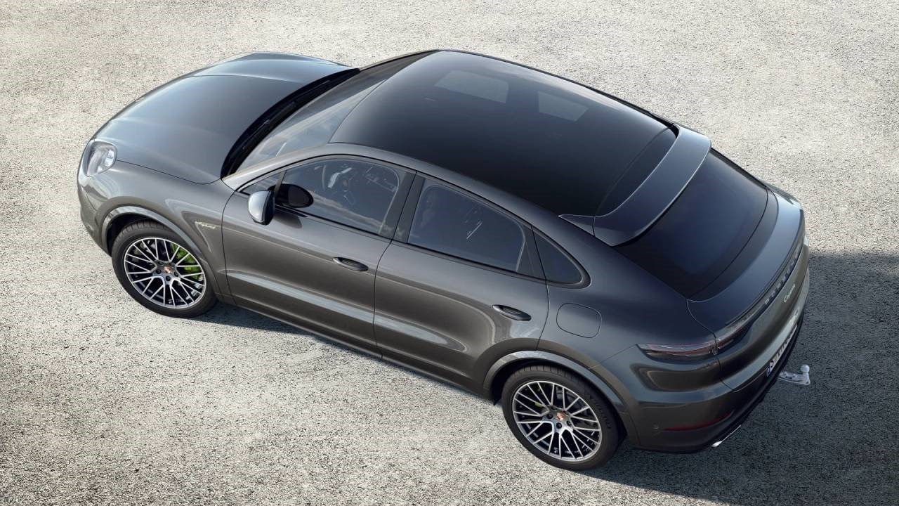 PORSCHE CAYENNE E-HYBRID Coupé-showroom-element-3