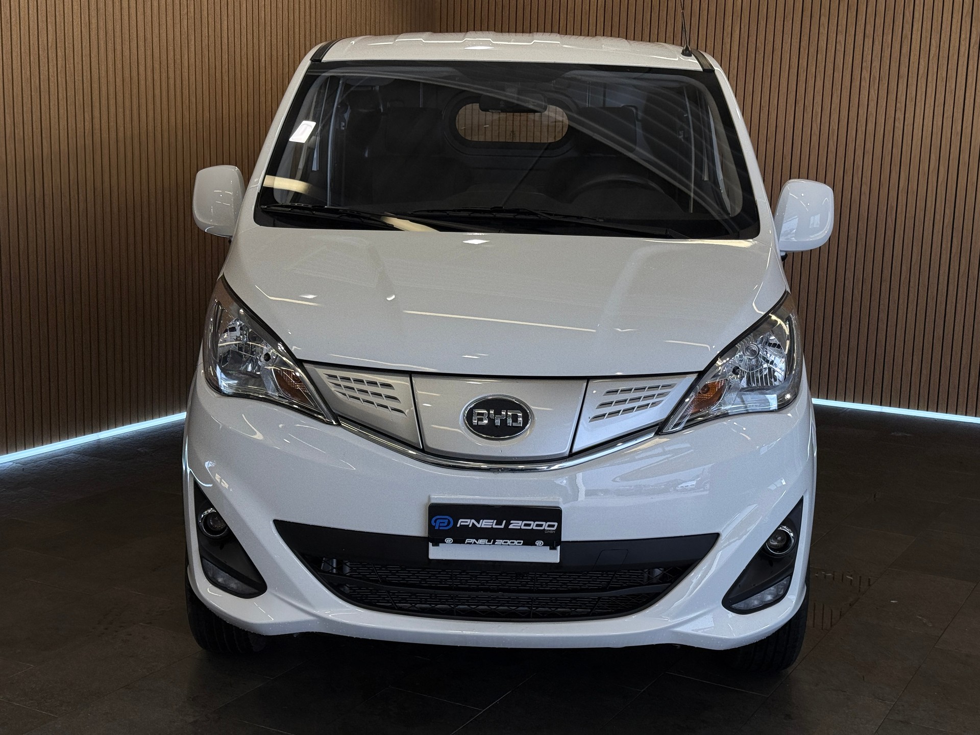 BYD ETP 3 Comfort-showroom-element-1