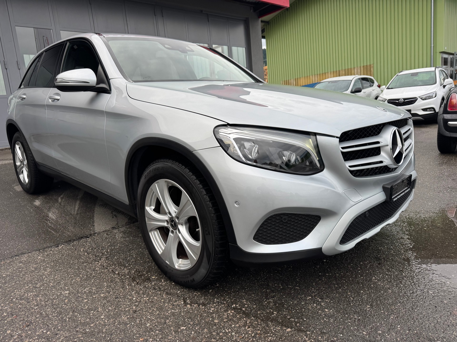 MERCEDES-BENZ GLC 250 d 4Matic 9G-Tronic-showroom-element-1