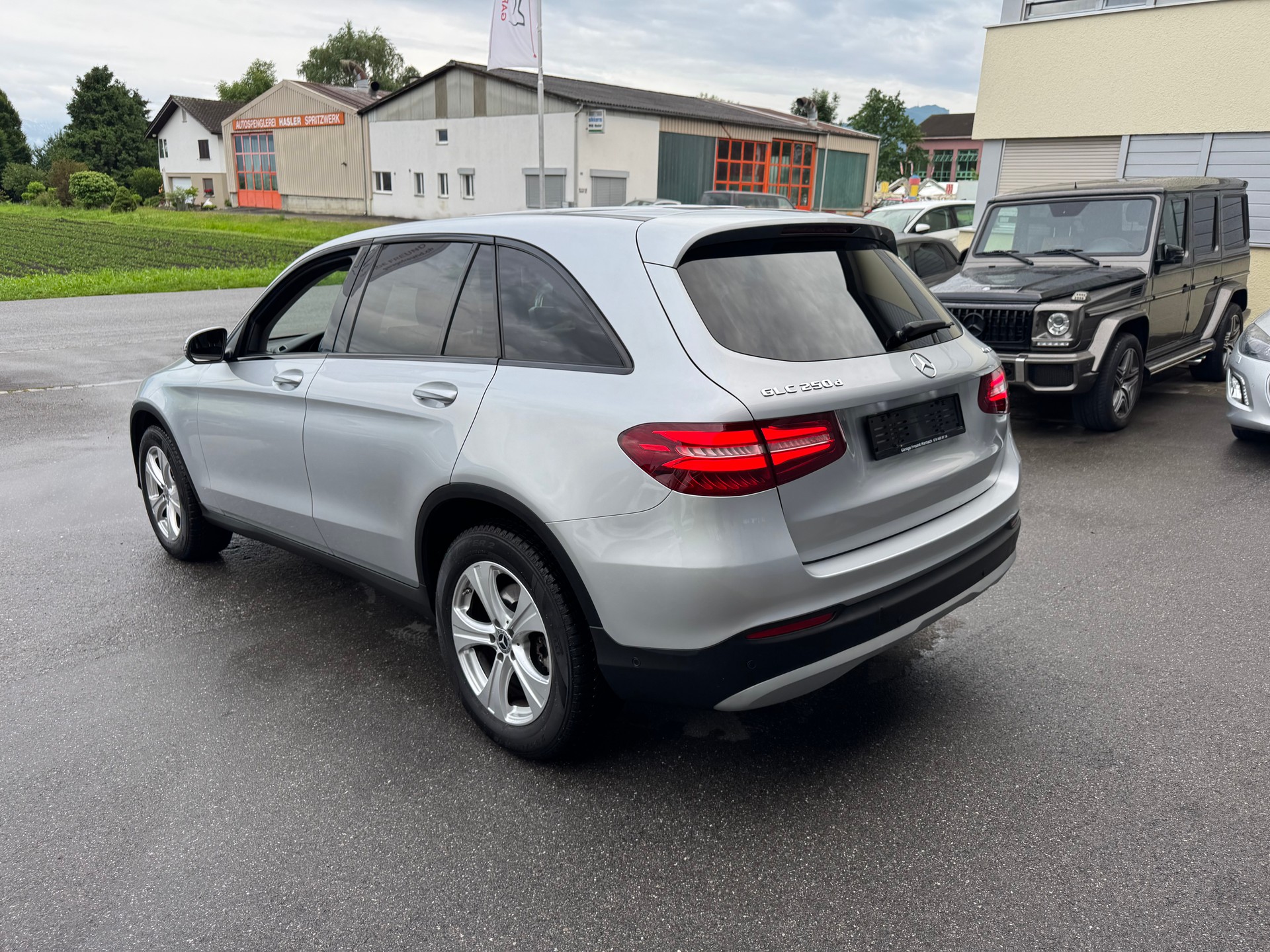 MERCEDES-BENZ GLC 250 d 4Matic 9G-Tronic-showroom-element-3