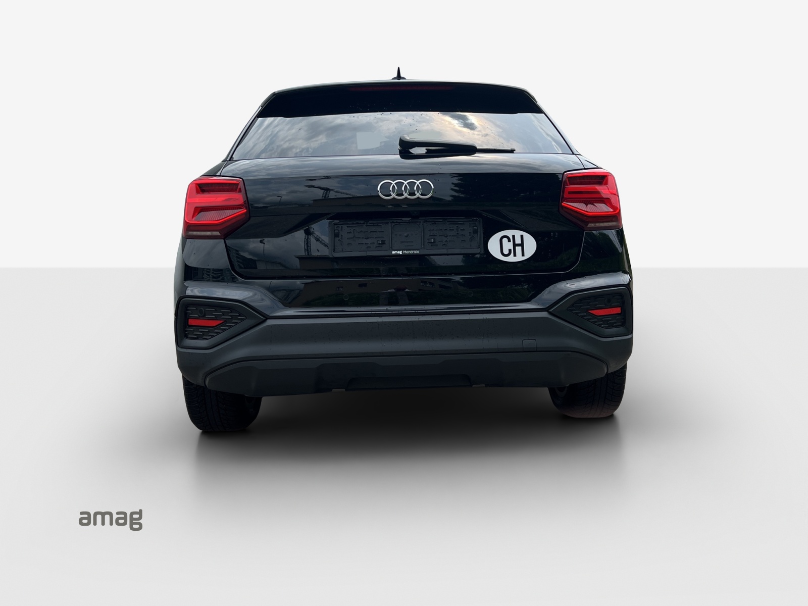 AUDI Q2 35 TFSI S-tronic-showroom-element-3