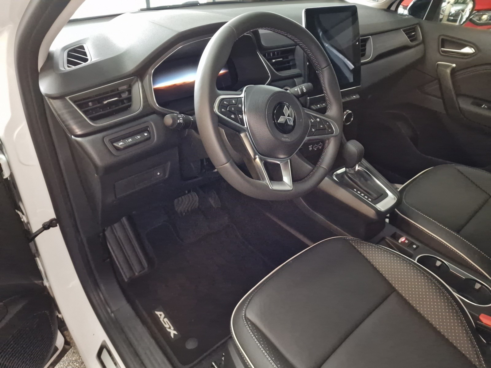 MITSUBISHI ASX 1.6 PHEV Instyle-image-7