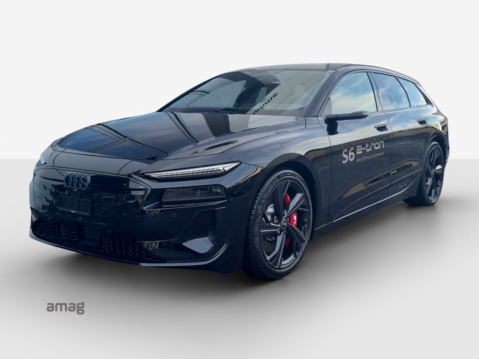 AUDI S6 Avant e-tron quattro