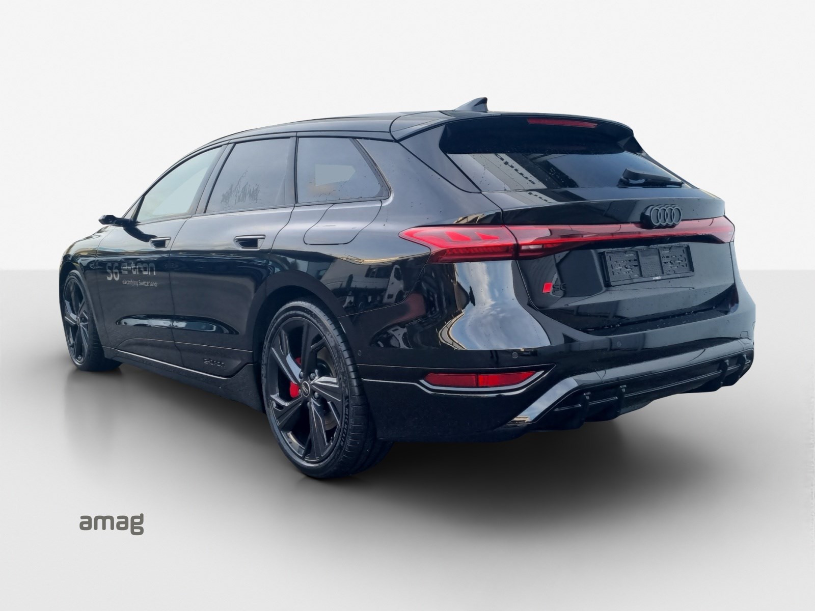 AUDI S6 Avant e-tron quattro-showroom-element-2