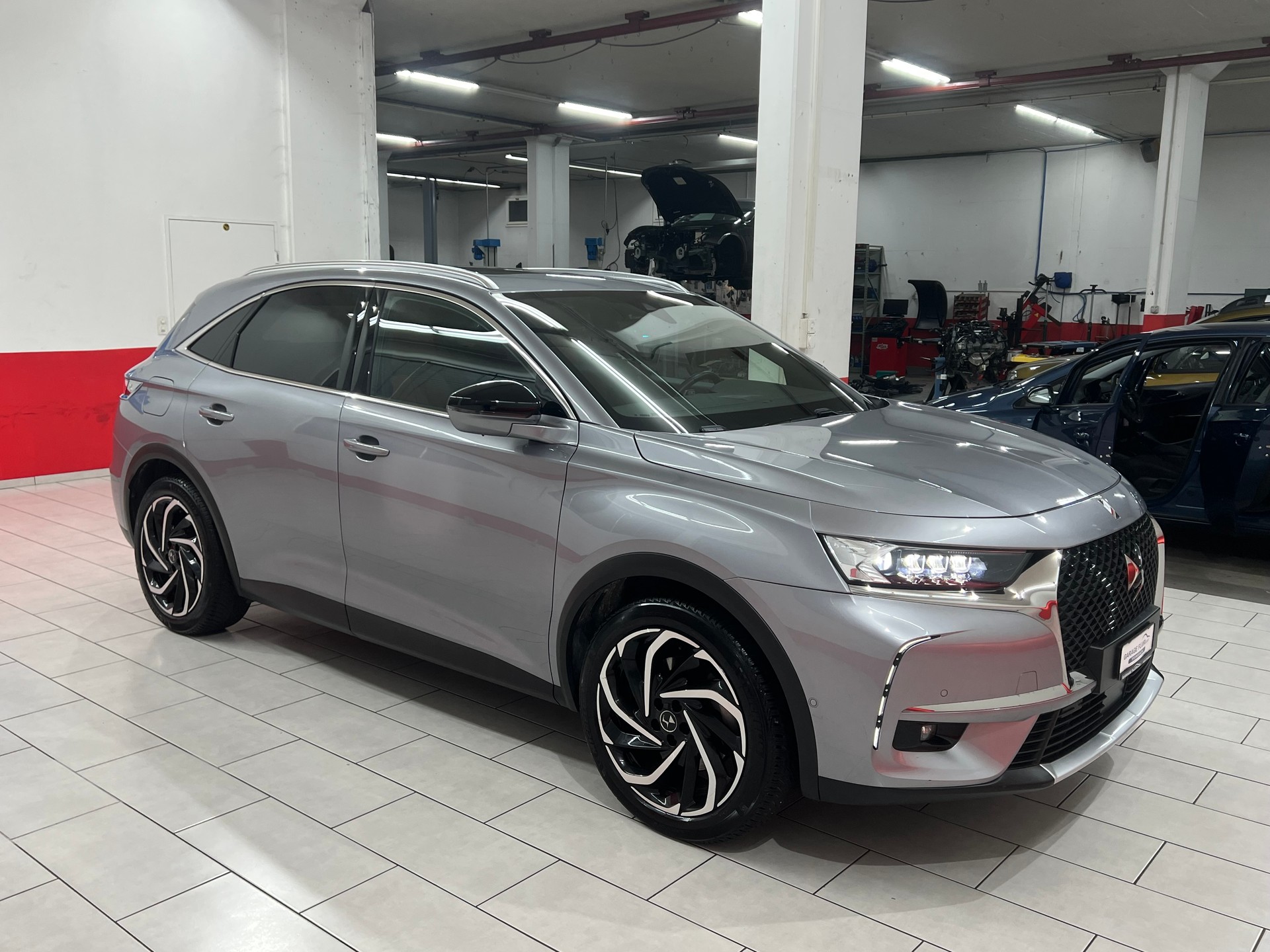 DS AUTOMOBILES DS 7 Crossback E-Tense 4x4-image-2
