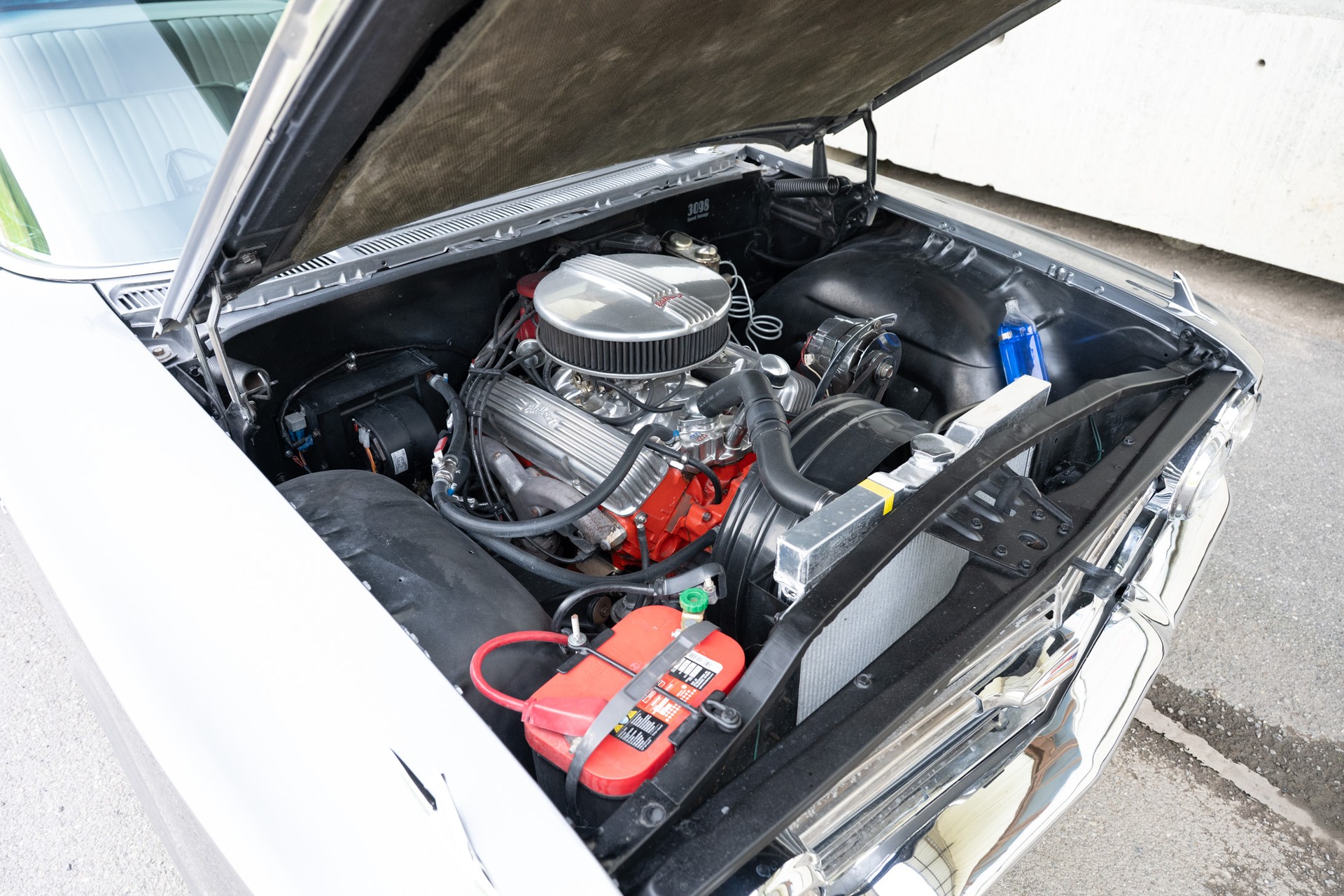 CHEVROLET Biscayne-image-4