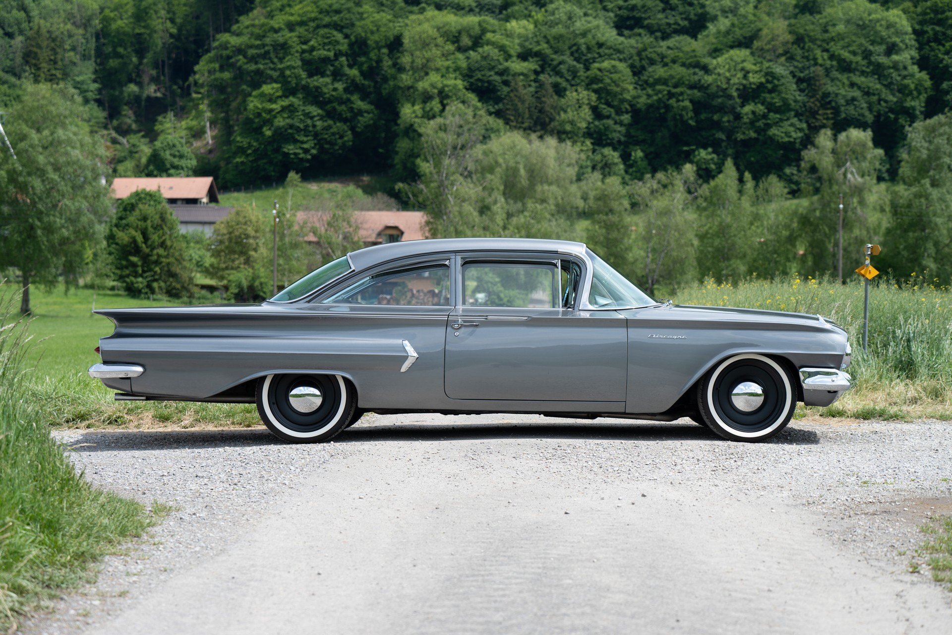 CHEVROLET Biscayne-image-6