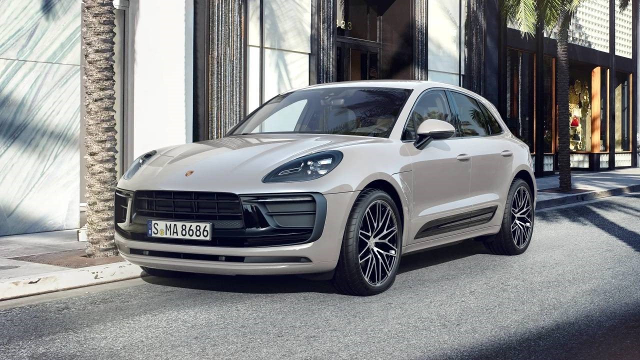 PORSCHE MACAN T