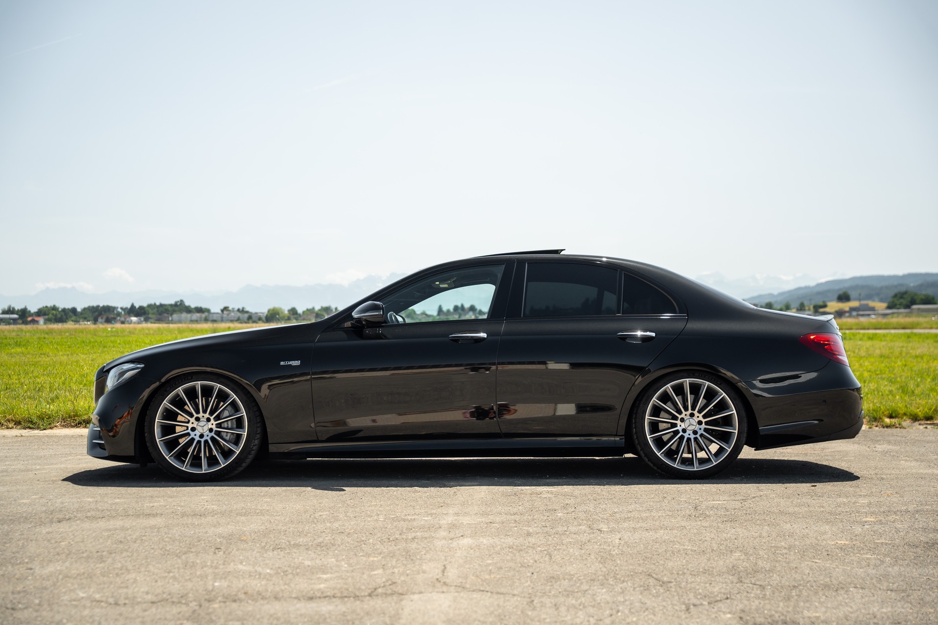 MERCEDES-BENZ E 43 AMG 4matic-showroom-element-3