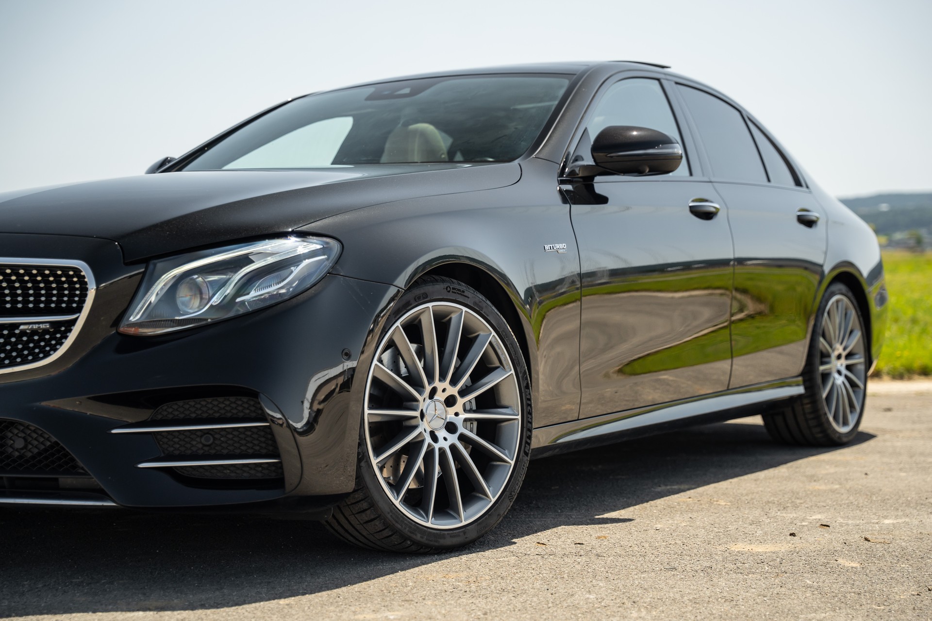 MERCEDES-BENZ E 43 AMG 4matic-showroom-element-1