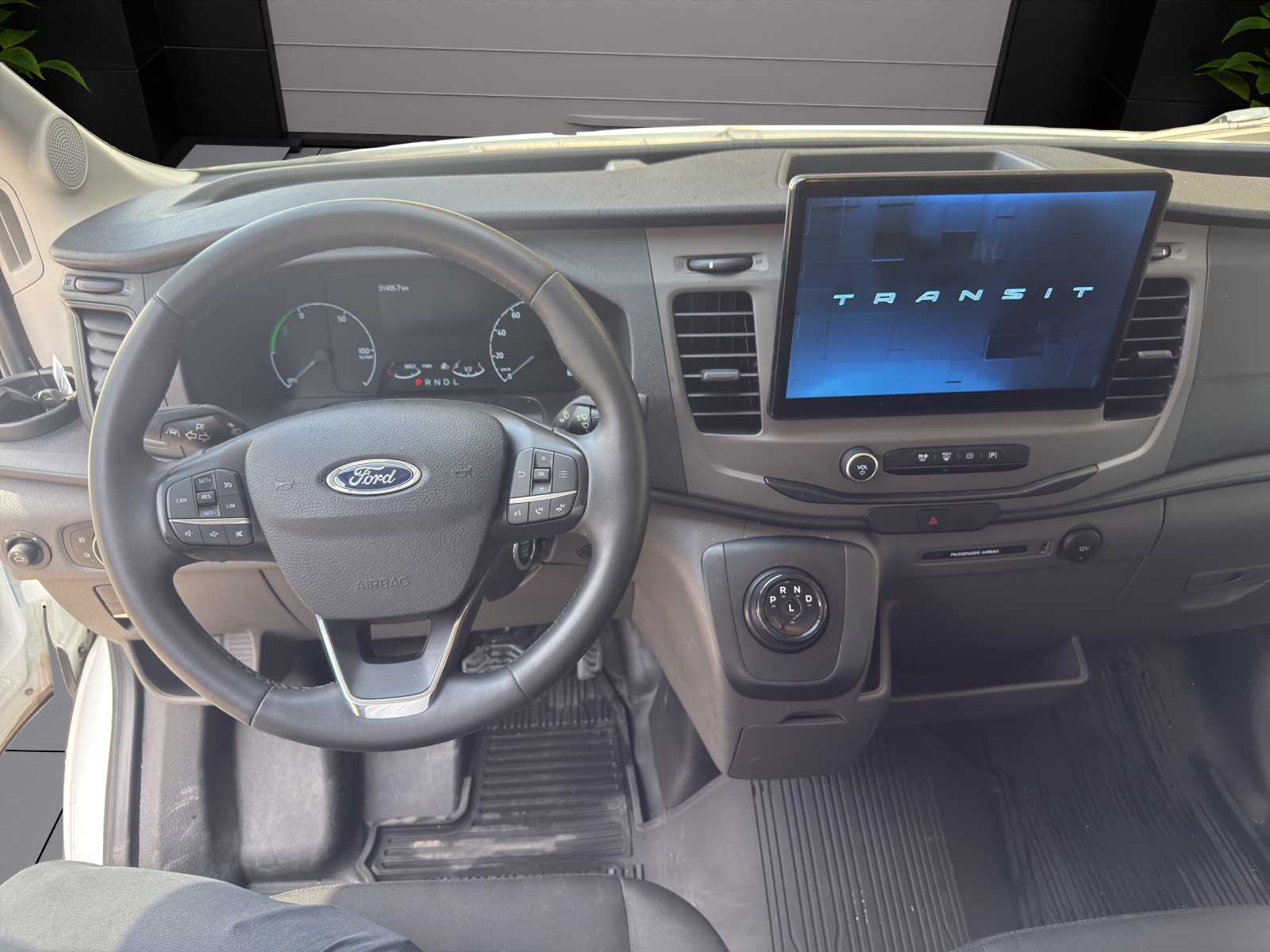 Image FORD E-TRANSIT E-Transit Van 350 L2 Trend RWD 68kWh