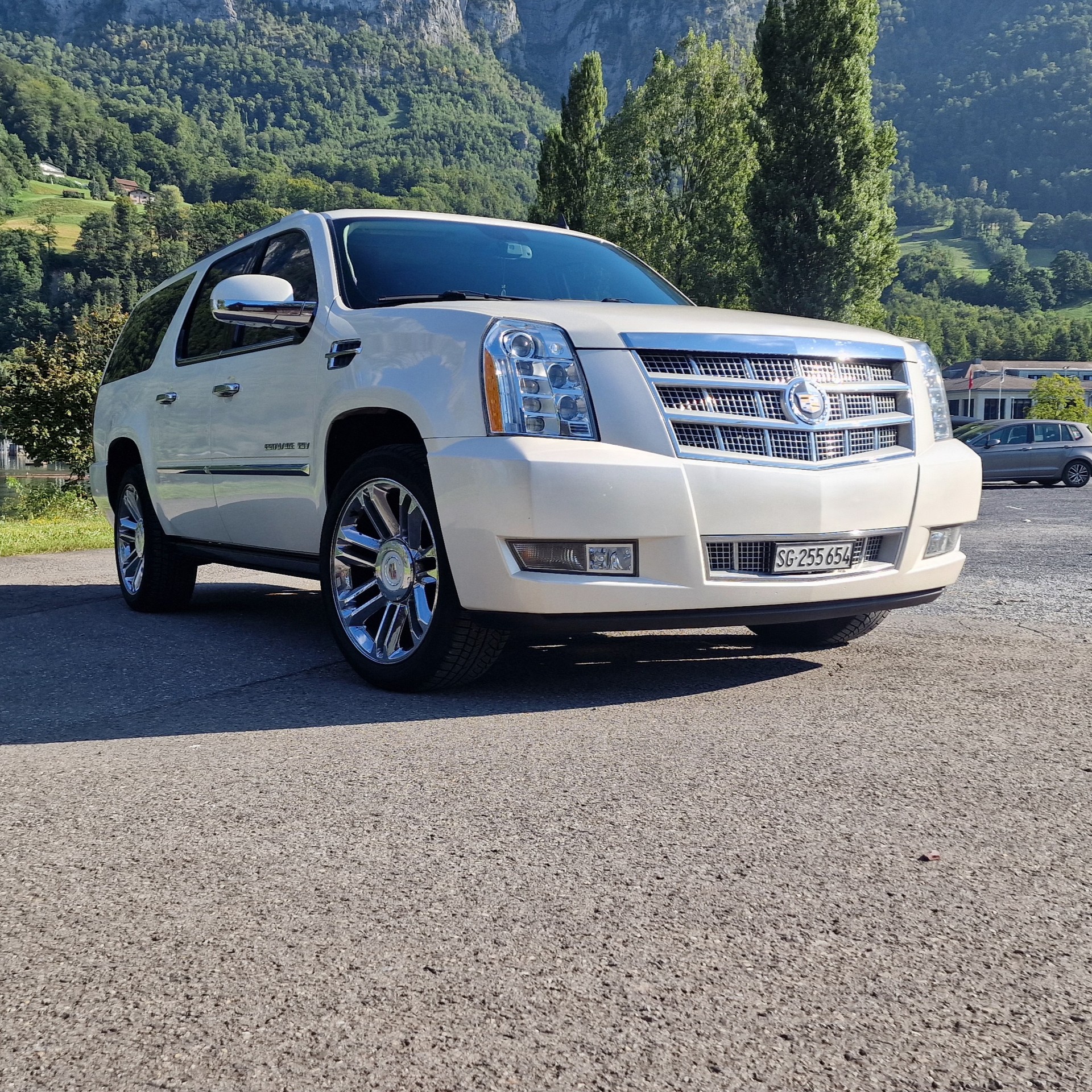 CADILLAC Escalade 6.2 Platinum Edition