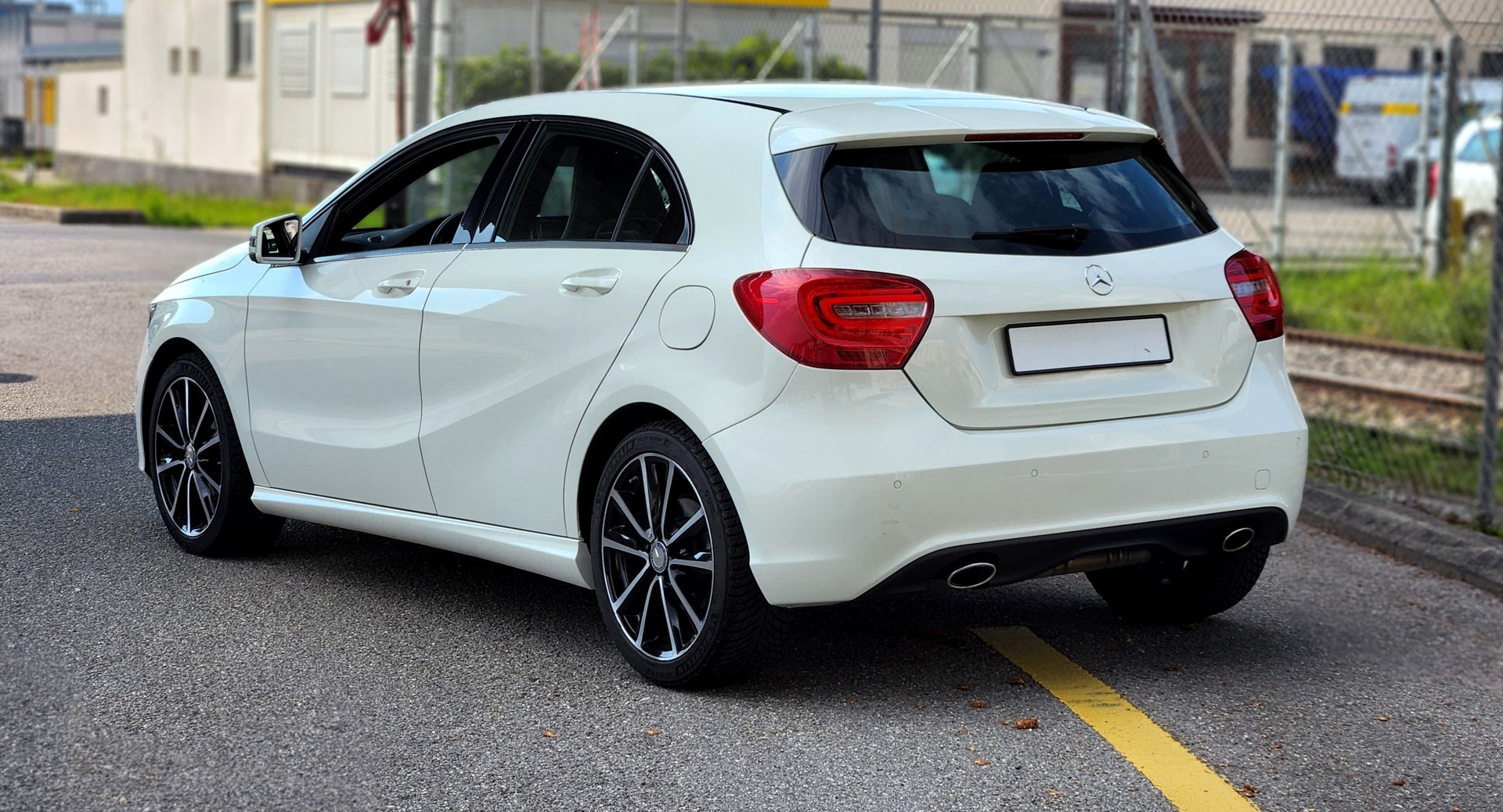MERCEDES-BENZ A 180 CDI-showroom-element-3