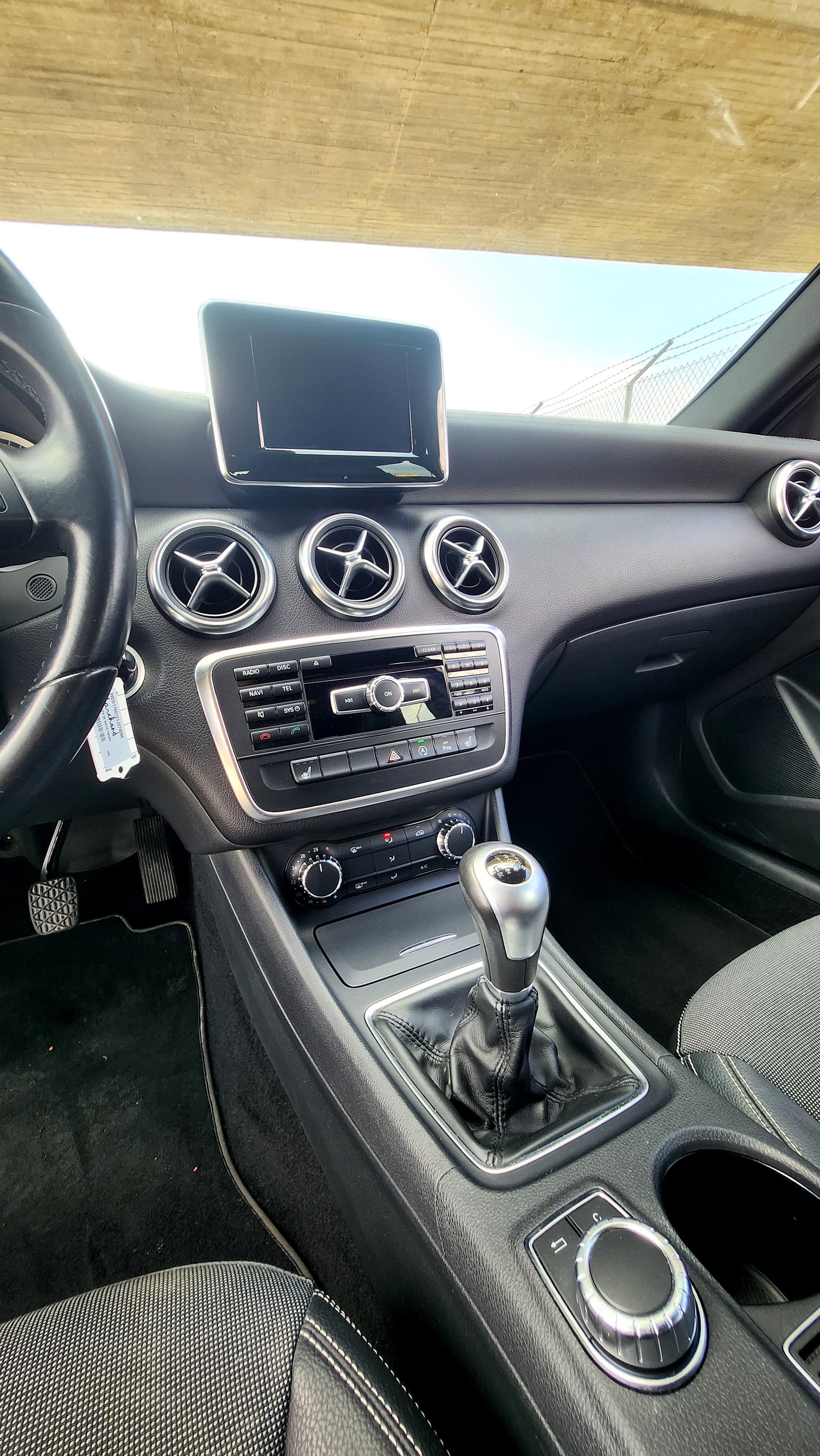 MERCEDES-BENZ A 180 CDI-image-9