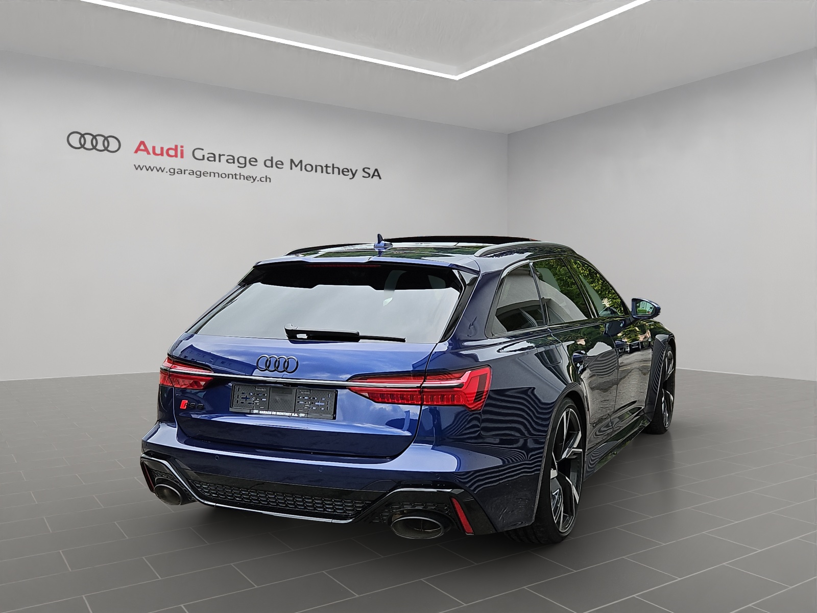 AUDI RS6 Avant 4.0 TFSI V8 quattro-showroom-element-3