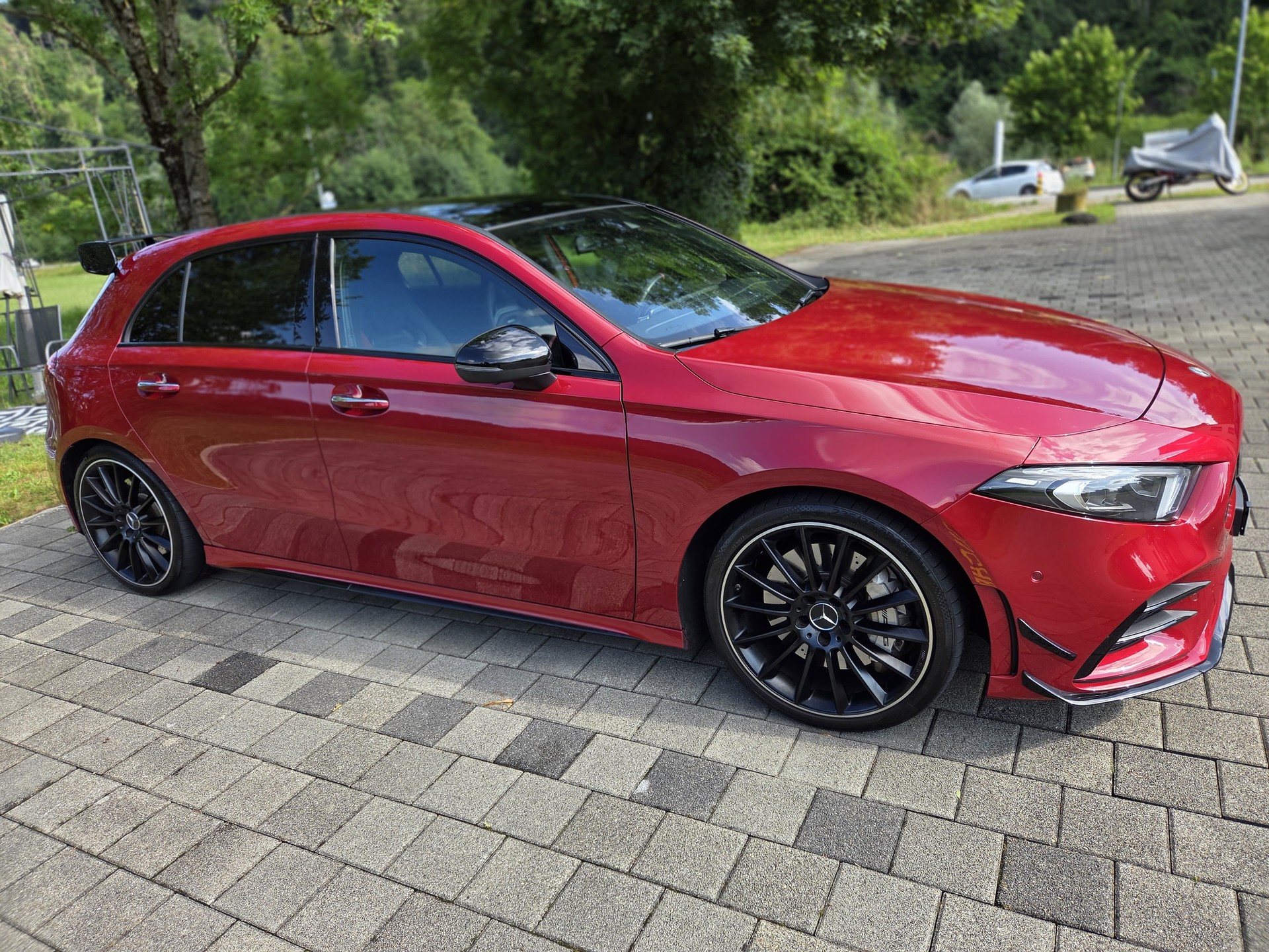 MERCEDES-BENZ A 35 AMG 4Matic Speedshift-image-7